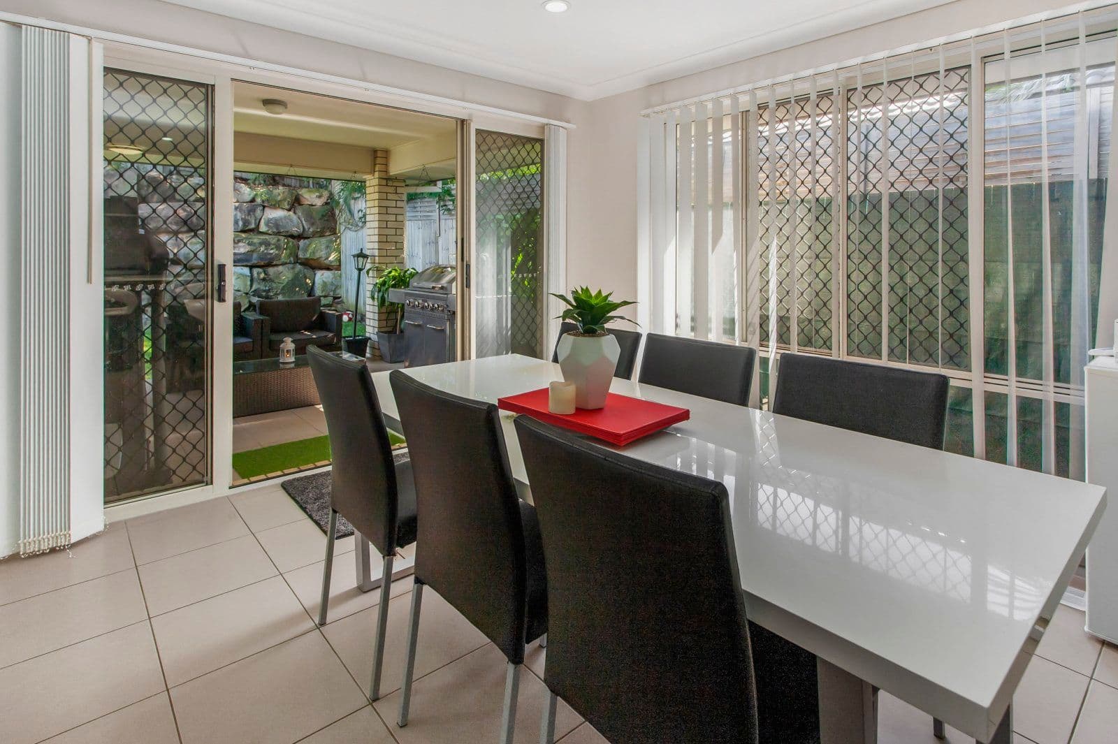 9 Severn Crescent, North Lakes QLD 4509, North Lakes - Thumbnail 5