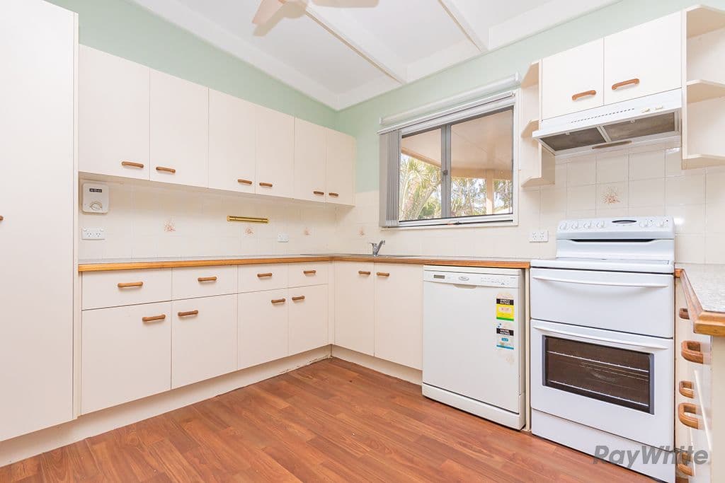 4A Palmtree Avenue, Scarborough QLD 4020, Scarborough - Thumbnail 3