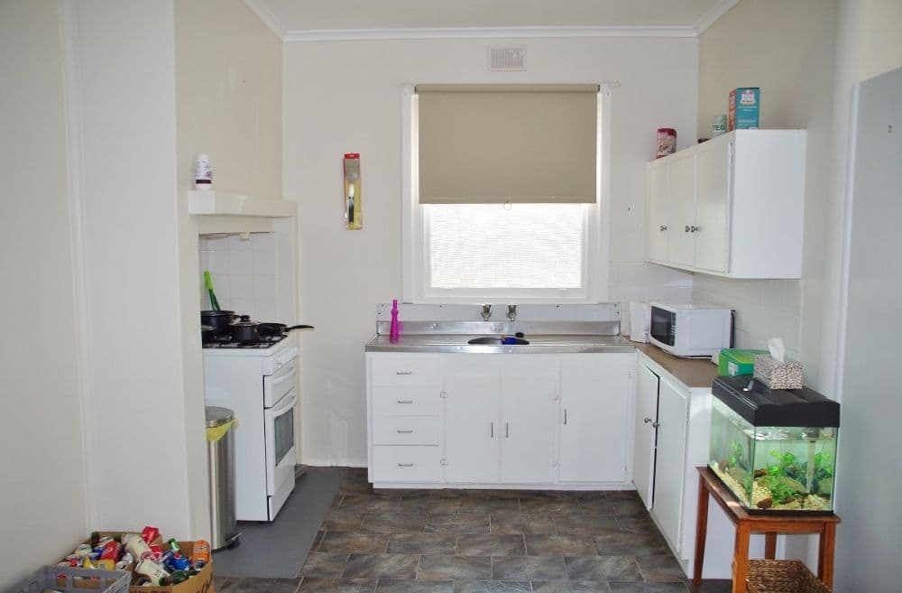 10 Twentieth Street, Renmark SA 5341, Renmark - Thumbnail 4