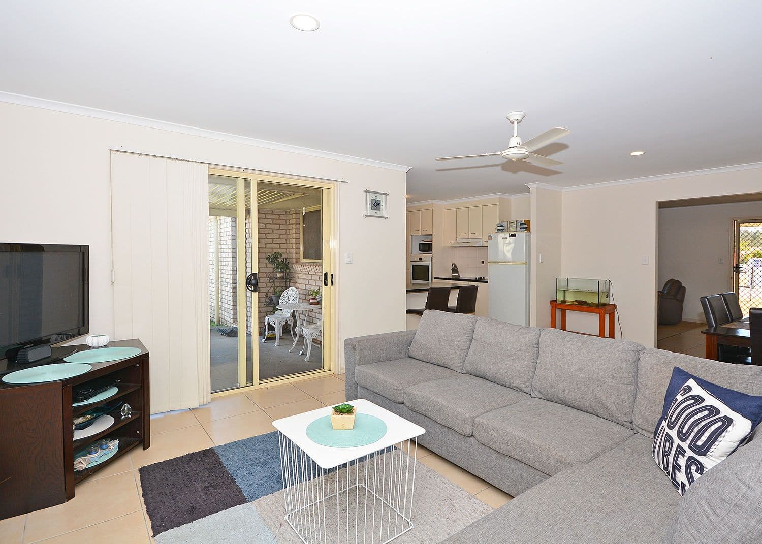 8 Joselyn Drive, Point Vernon QLD 4655, Point Vernon - Thumbnail 2