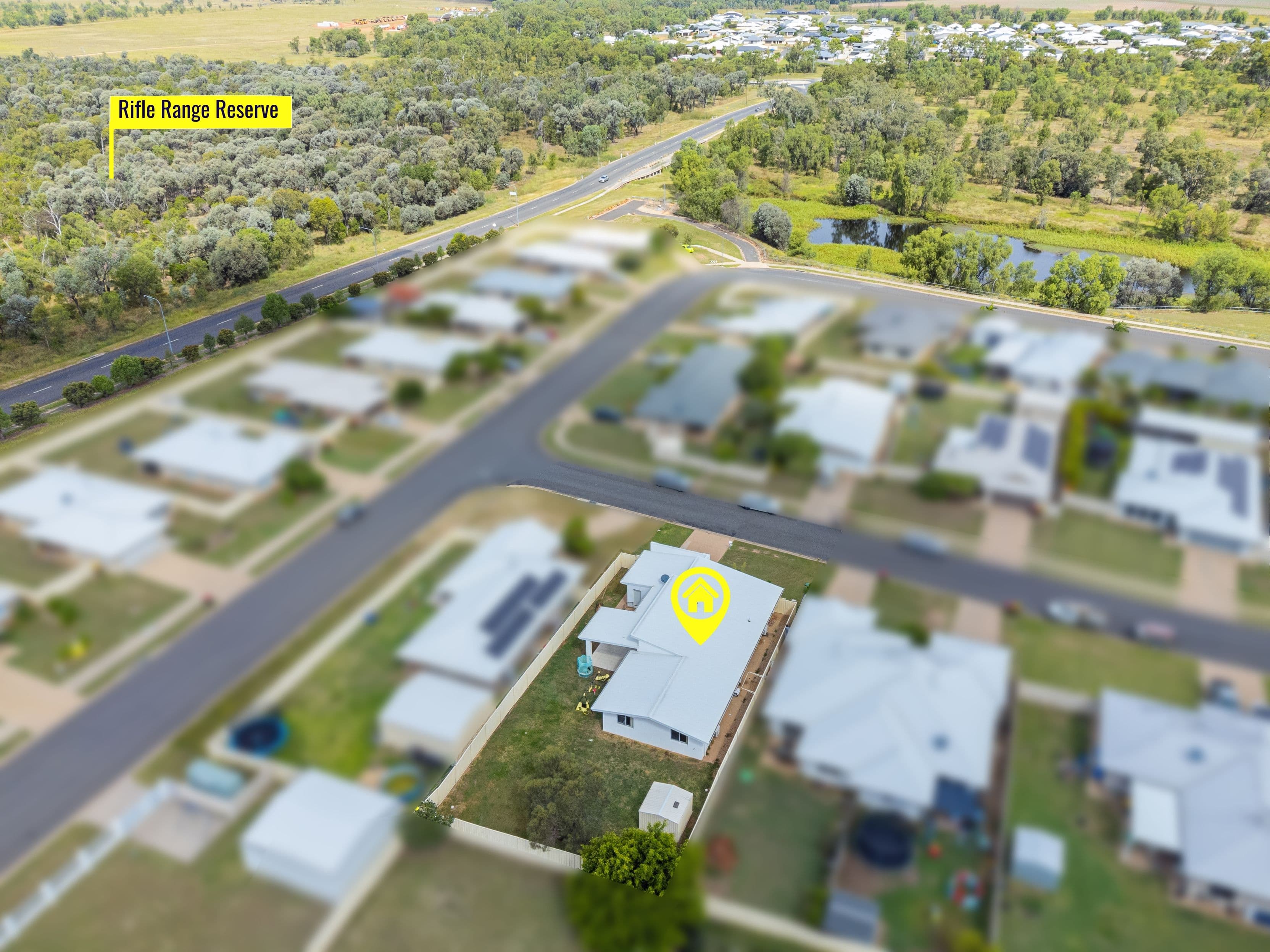 2 Eagle Street, Emerald QLD 4720, Emerald - Thumbnail 2