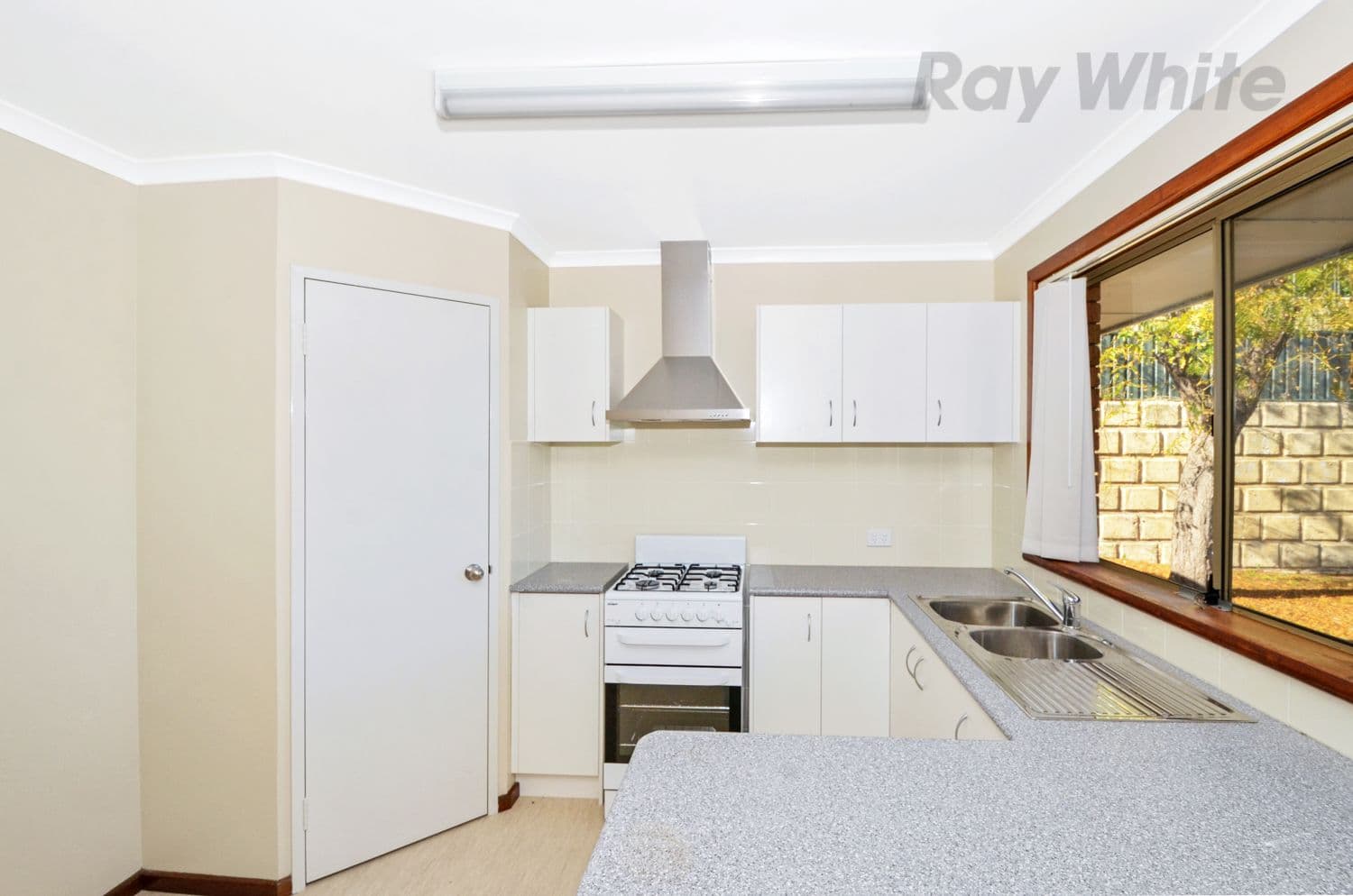73 Discovery Drive, Spencer Park WA 6330, Spencer Park - Thumbnail 3