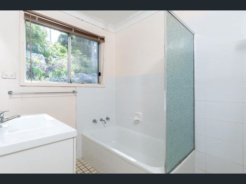 21 Fiesta Crescent, Copacabana NSW 2251, Copacabana - Thumbnail 4