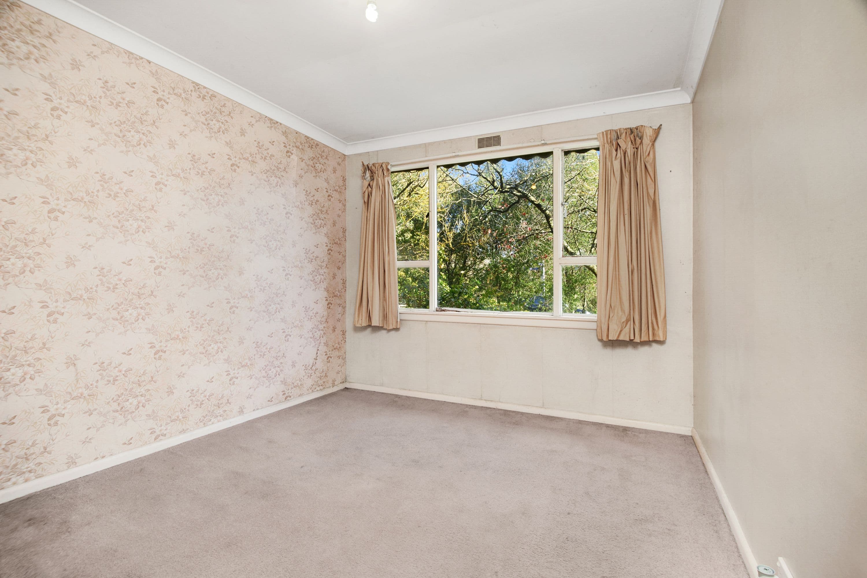1045 Humffray Street South, Mount Pleasant VIC 3350, Mount Pleasant - Thumbnail 7