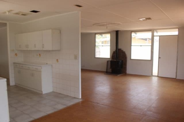 16 Saltbush Road, Kambalda West WA 6442, Kambalda West - Thumbnail 4
