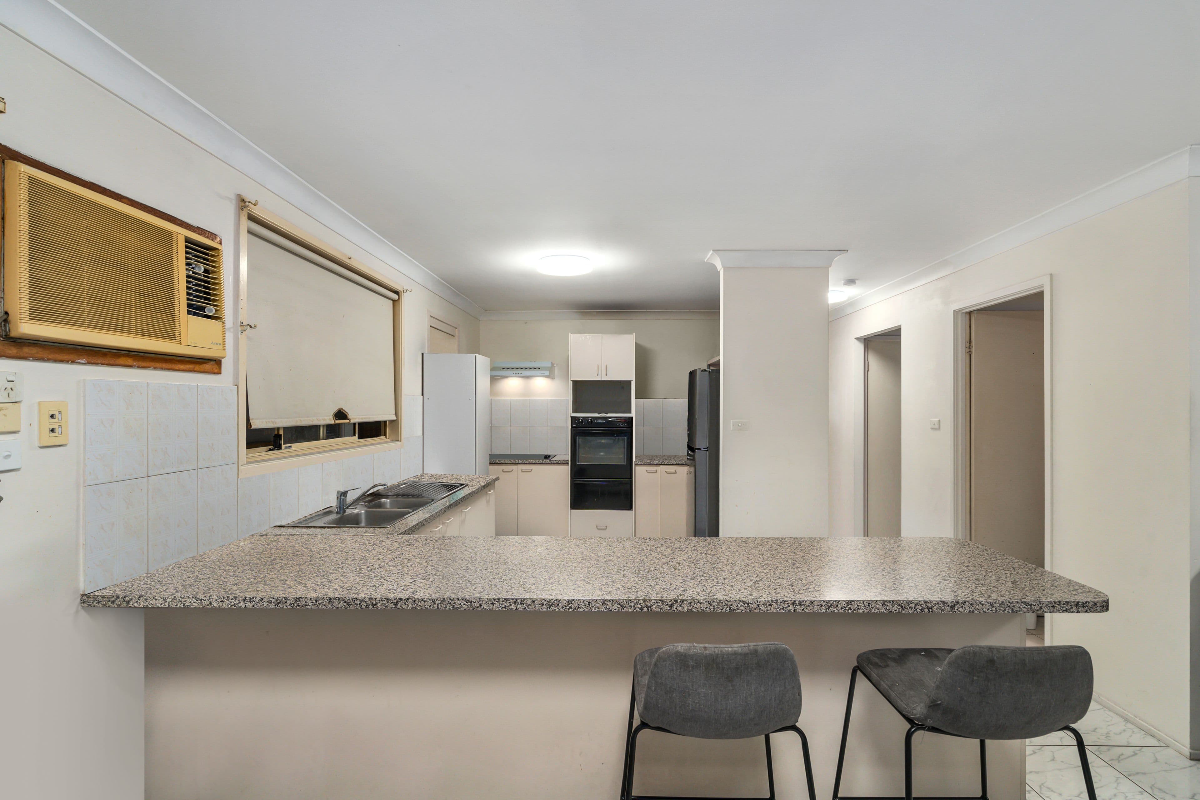 4 Woodley Crescent, Glendenning NSW 2761, Glendenning - Thumbnail 3