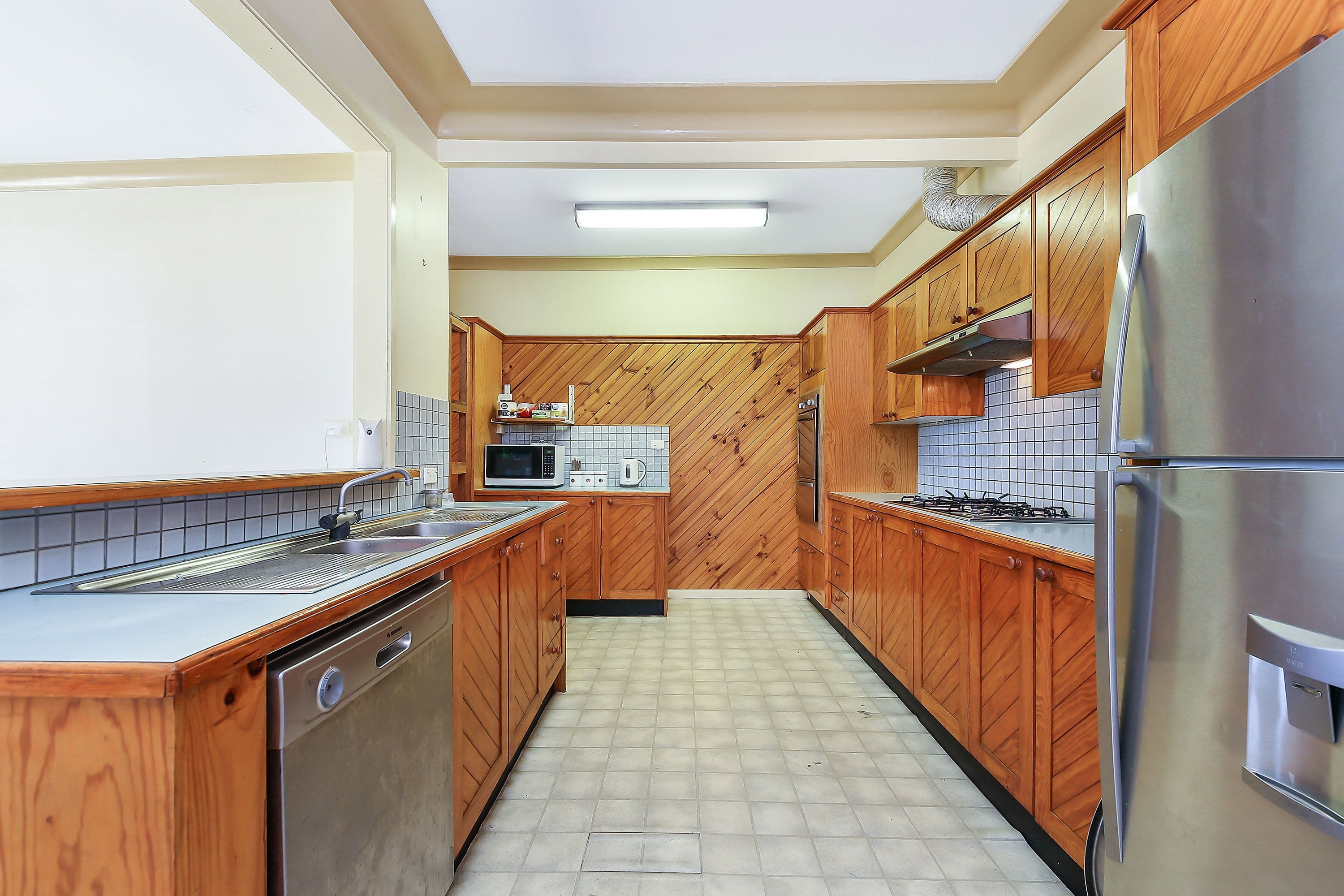 6 Neutral Avenue, Birrong - Thumbnail 4