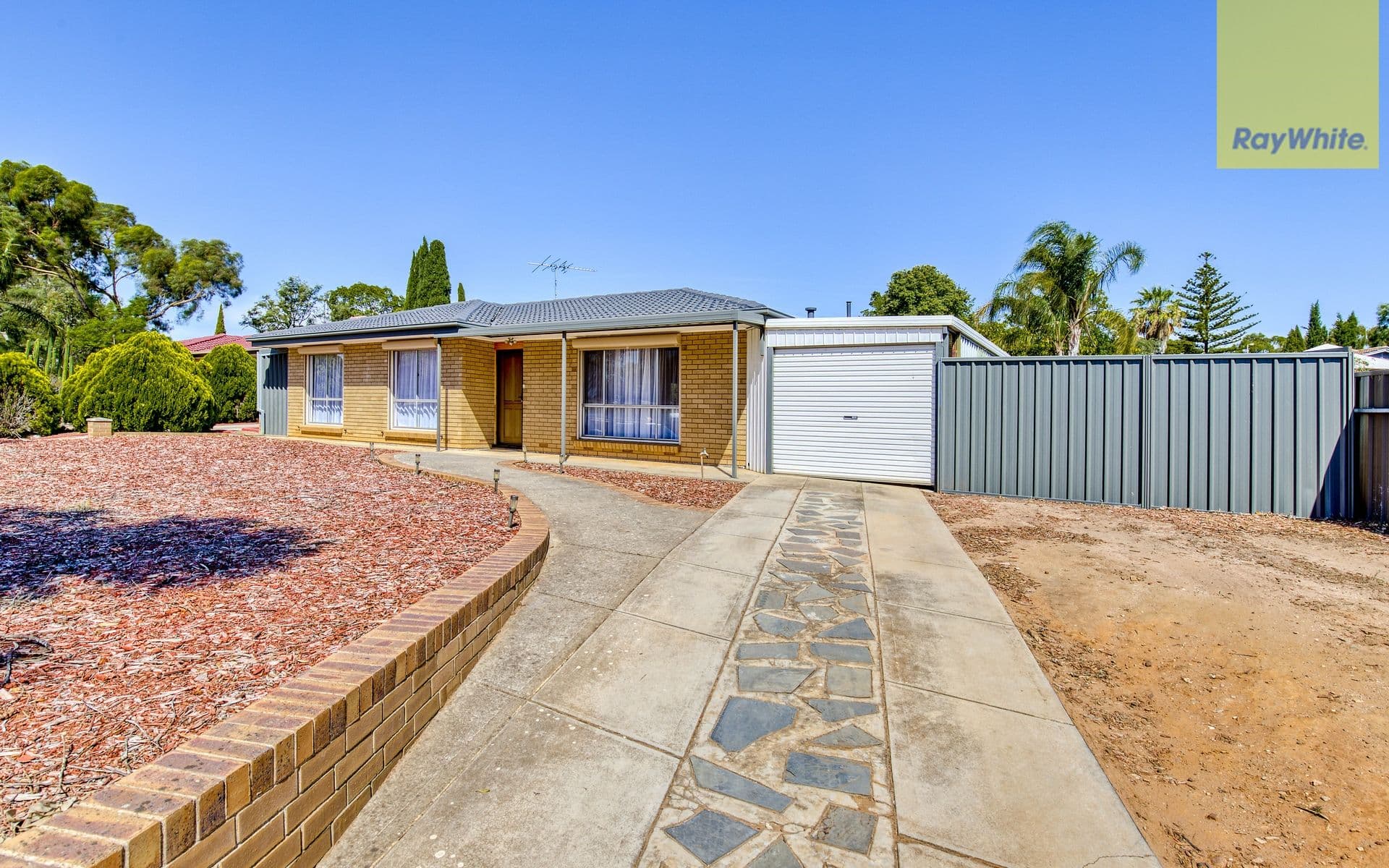 3 Laver Avenue, Gulfview Heights SA 5096, Gulfview Heights - Image 1