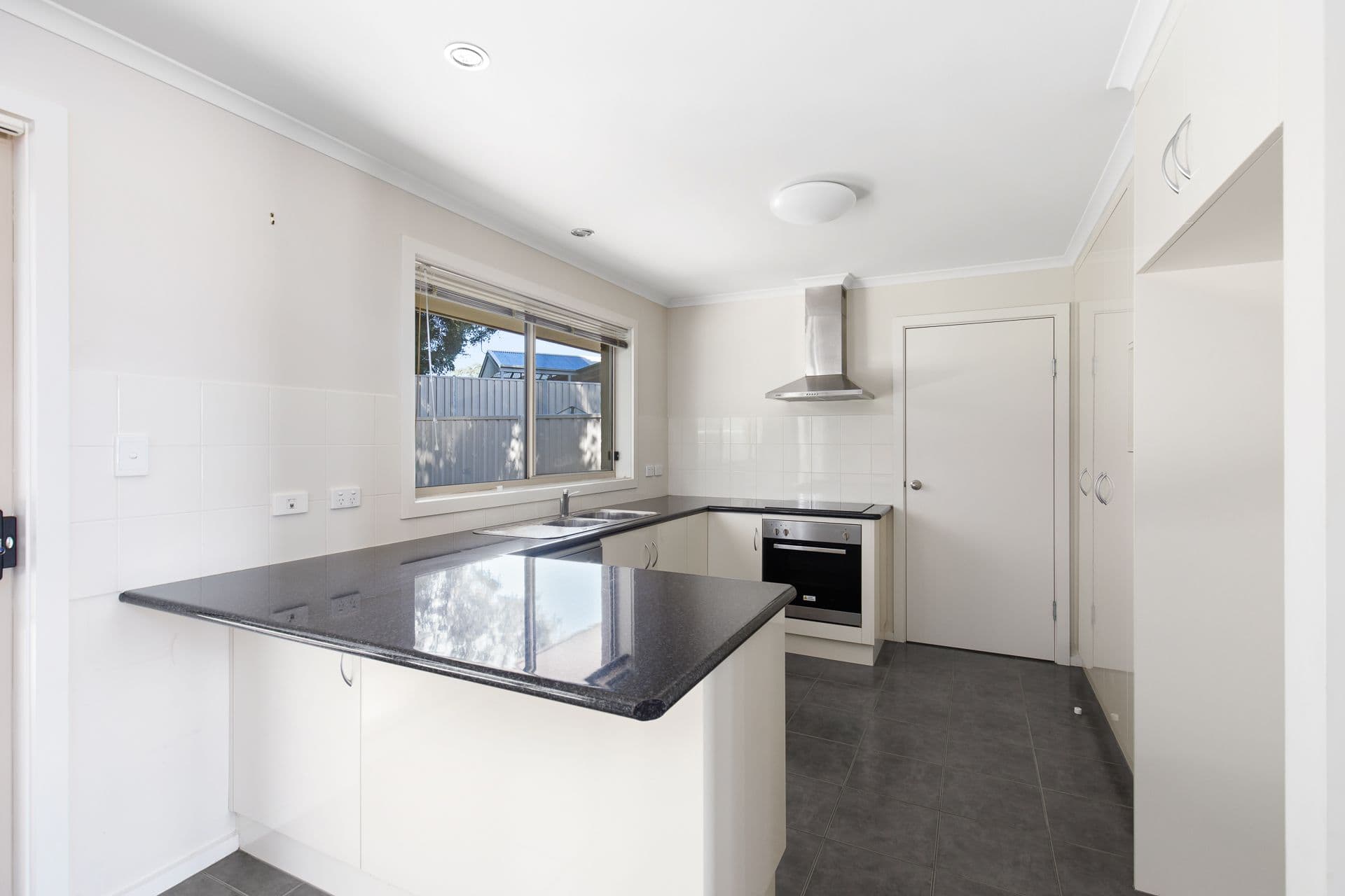 7/2A Coolabah Street, Mount Gambier SA 5290, Mount Gambier - Thumbnail 2