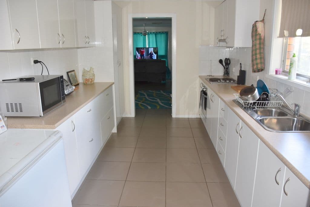 1 McNeill Avenue, East Geelong, East Geelong - Thumbnail 3