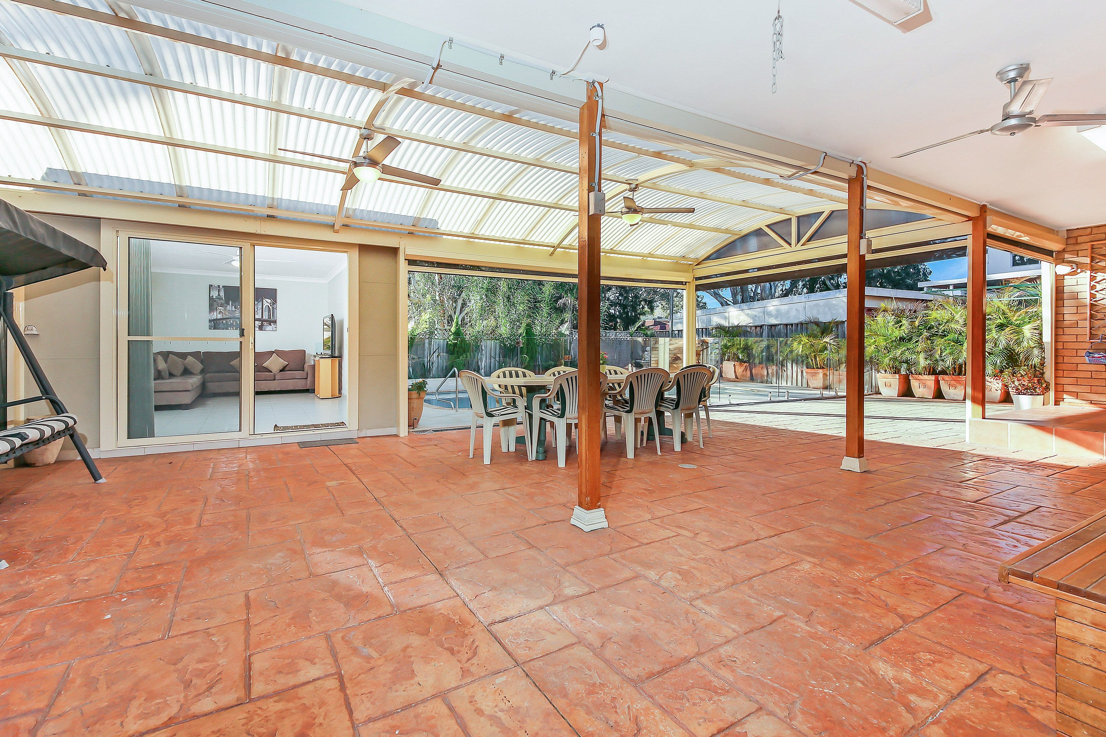 2 Lentara Court, Georges Hall - Thumbnail 8
