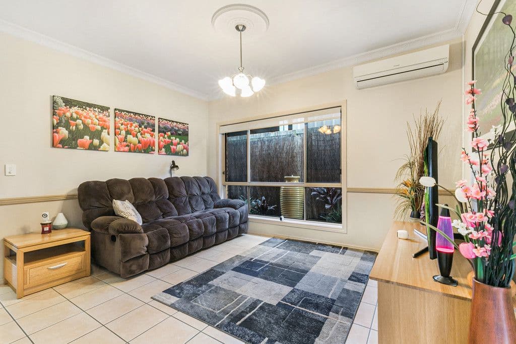 49 Paton Crescent, Forest Lake QLD 4078, Forest Lake - Thumbnail 3