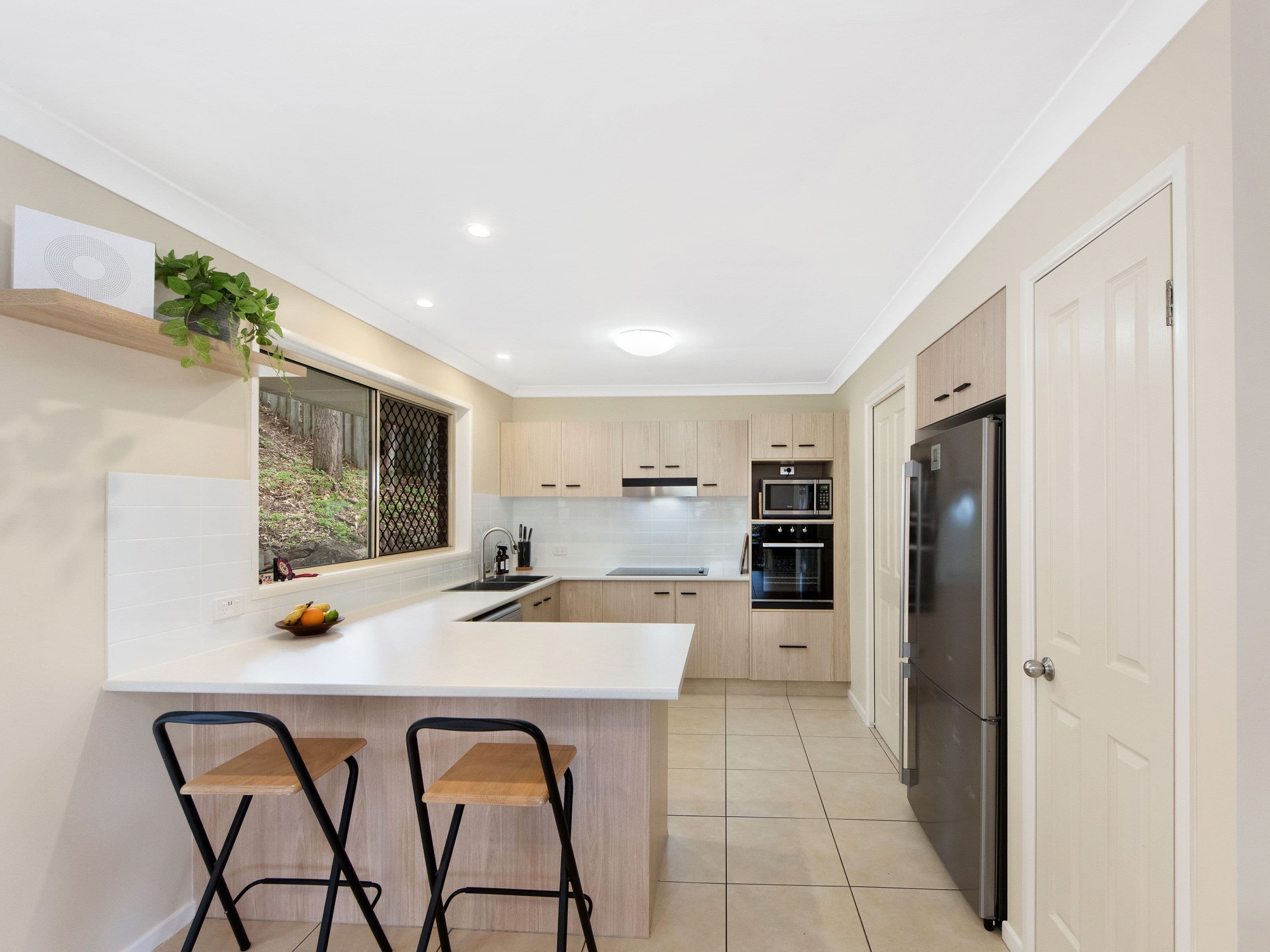 63 Leviathan Drive, Mudgeeraba QLD 4213, Mudgeeraba - Thumbnail 3