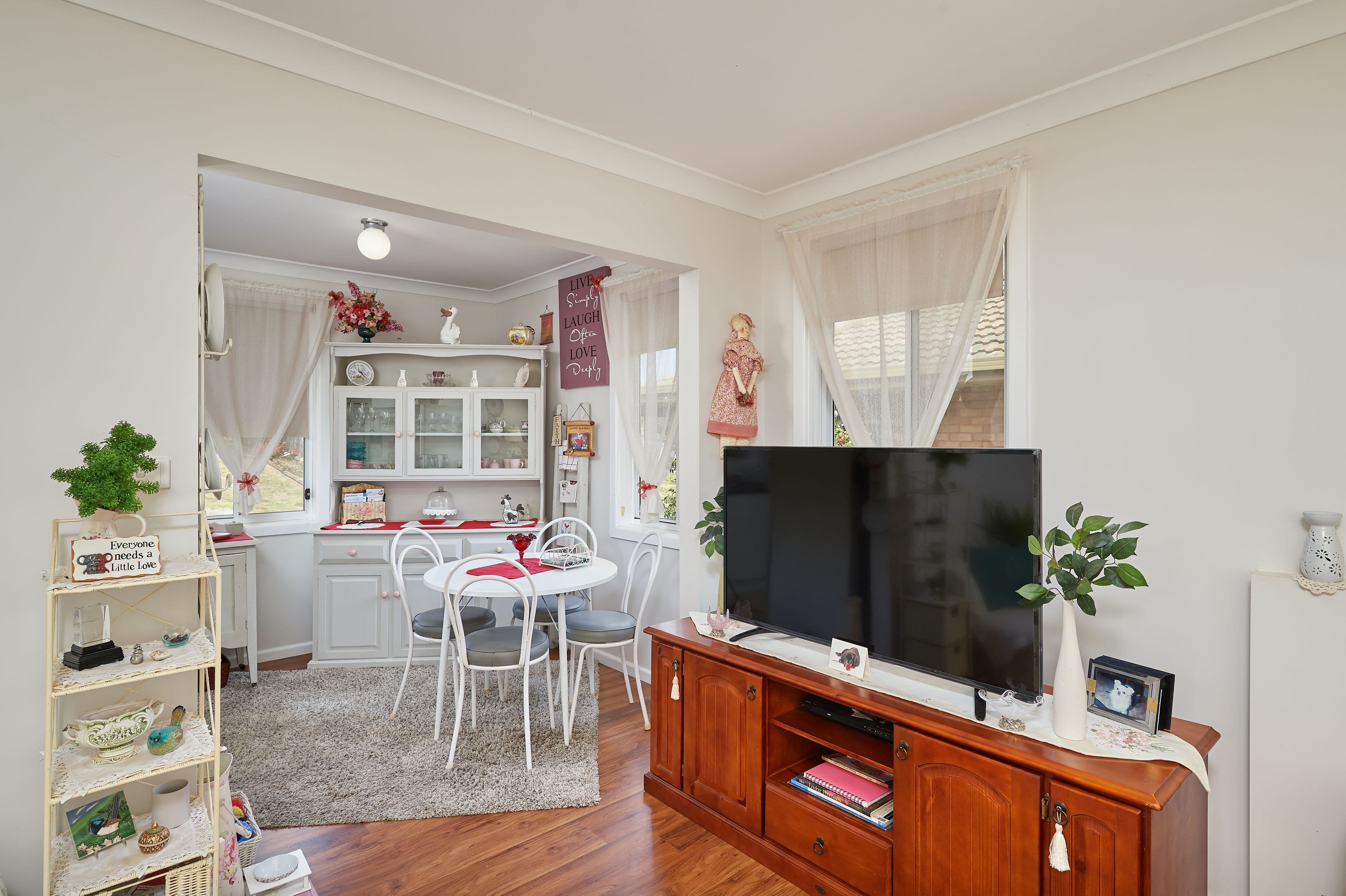 46 Commins Street, Junee - Thumbnail 4
