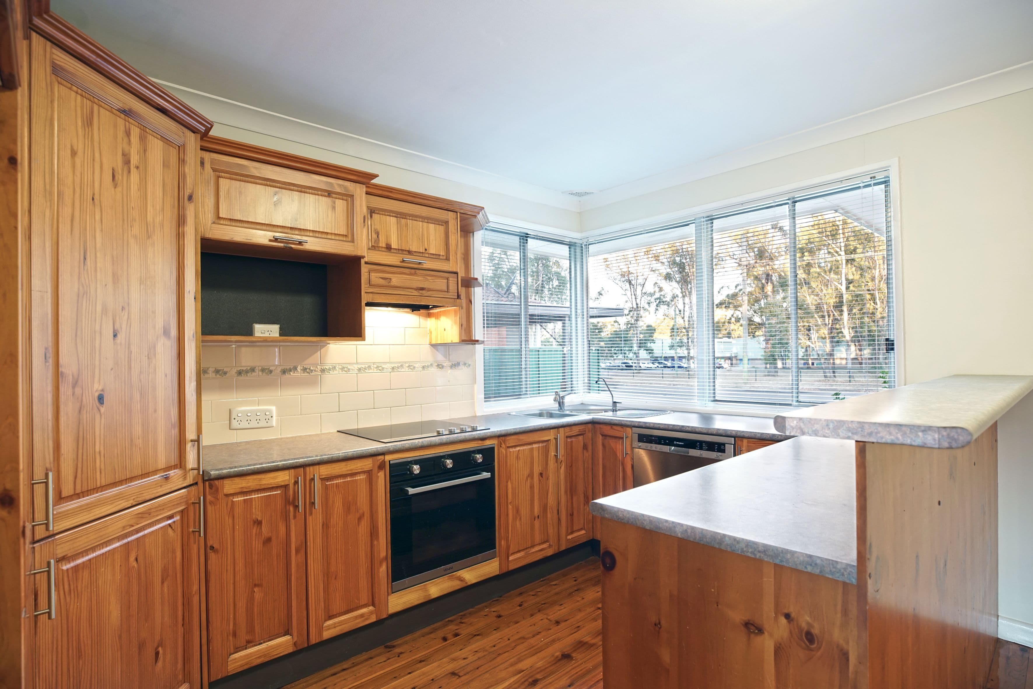 41 Herbert Street, Cambridge Park - Thumbnail 4