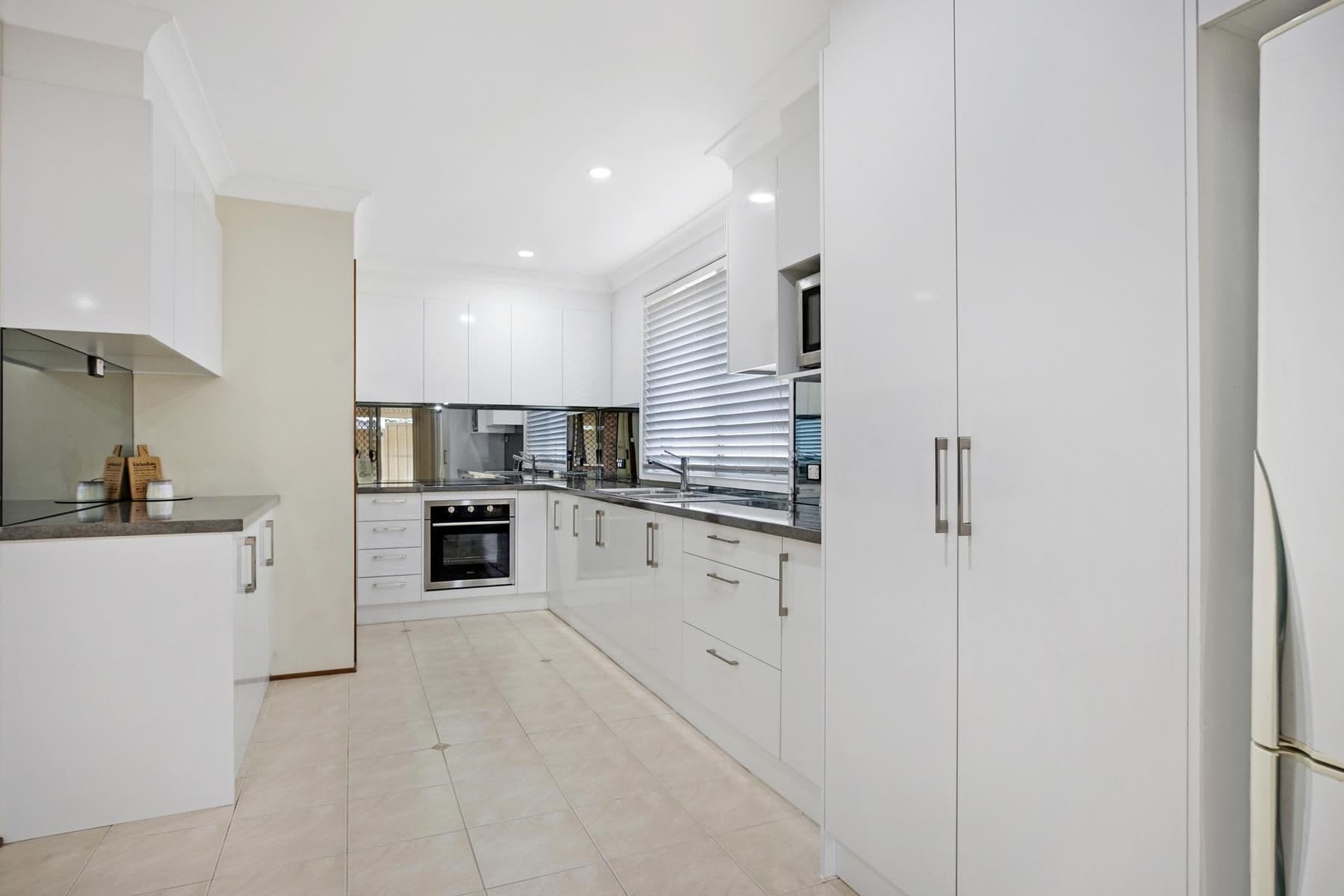 34 Falcon Crescent, Claremont Meadows NSW 2747, Claremont Meadows - Thumbnail 2