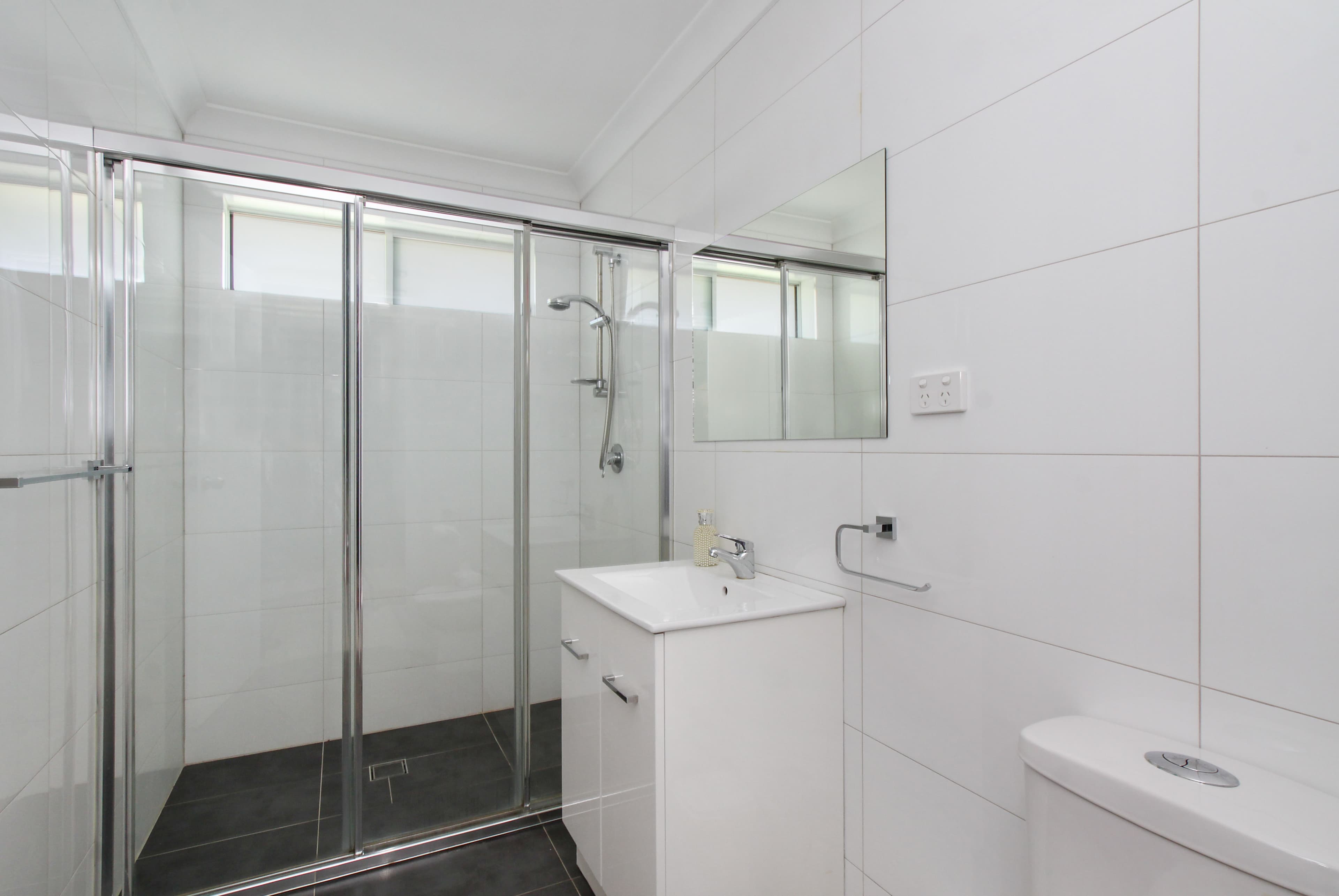 21 & 21A Turquoise Crescent, Bossley Park NSW 2176, Bossley Park - Thumbnail 8