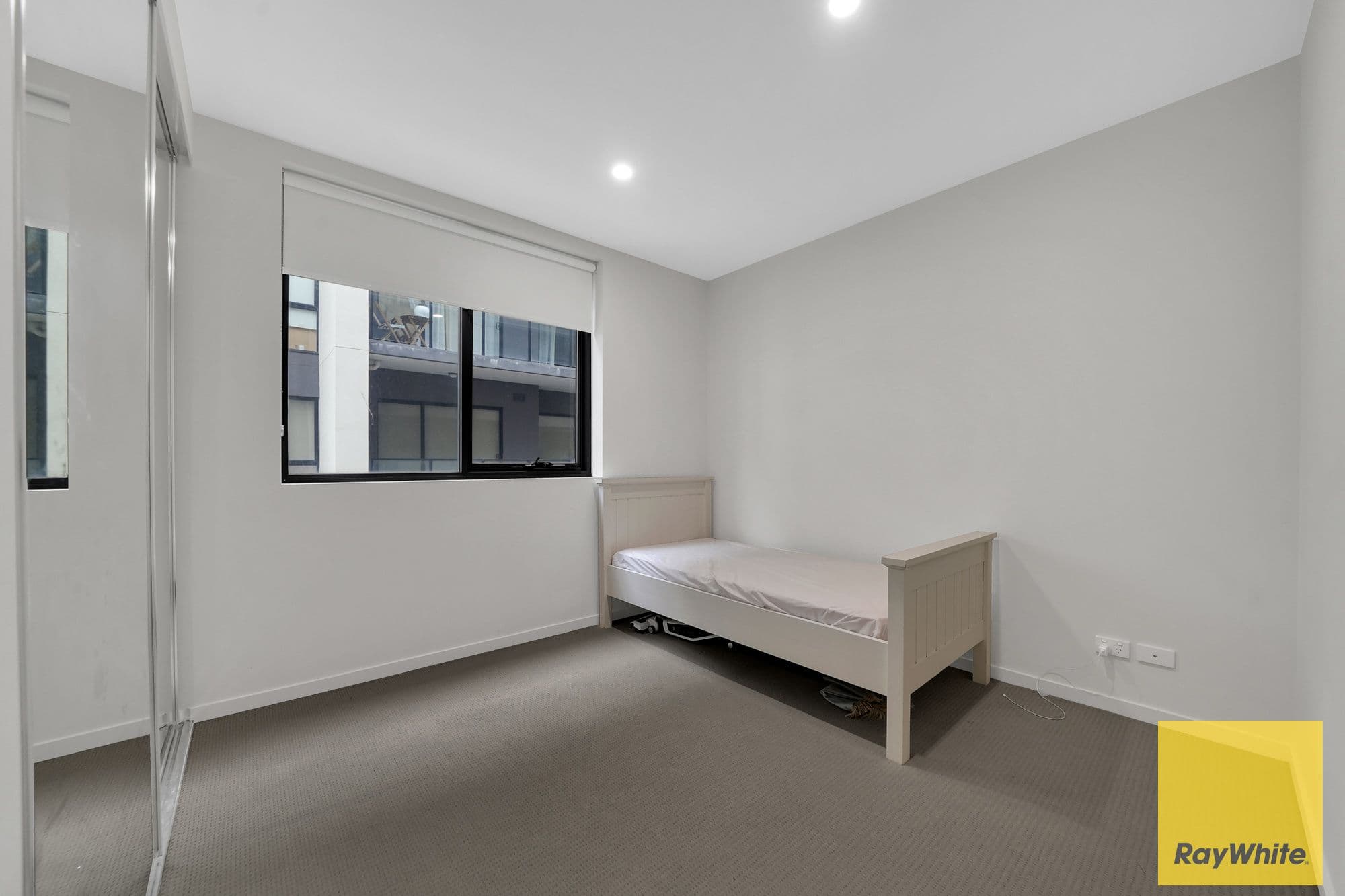 9 Commercial Road, Caroline Springs VIC 3023, Caroline Springs - Thumbnail 6