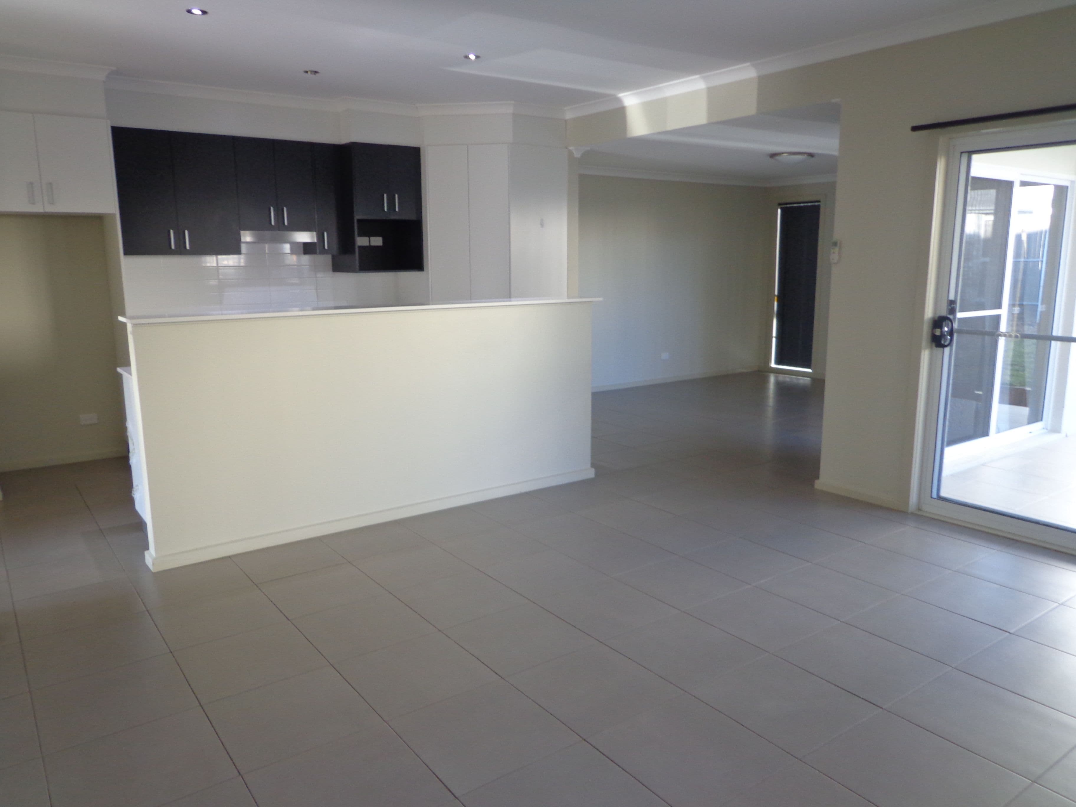 9 Devlin Street, Gungahlin ACT 2912, Gungahlin - Thumbnail 3