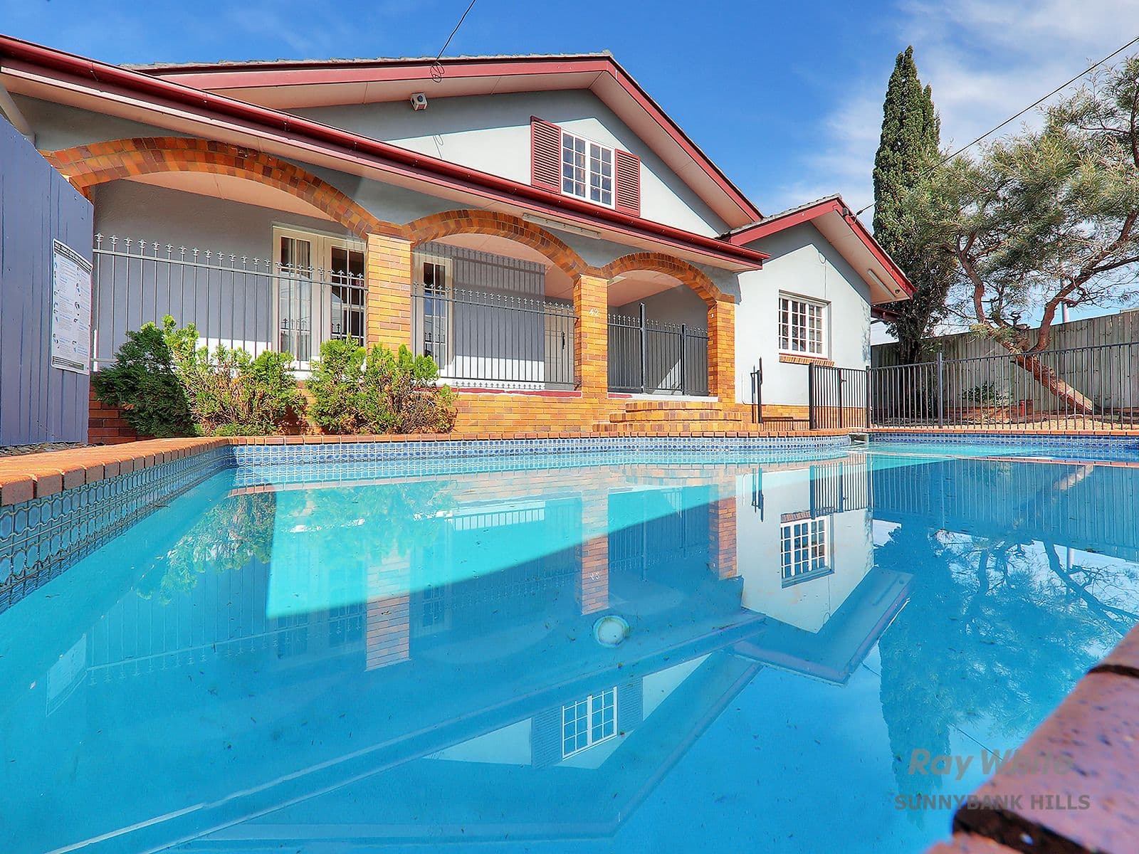 42 Lorinya Street, Mansfield QLD 4122, Mansfield - Image 1