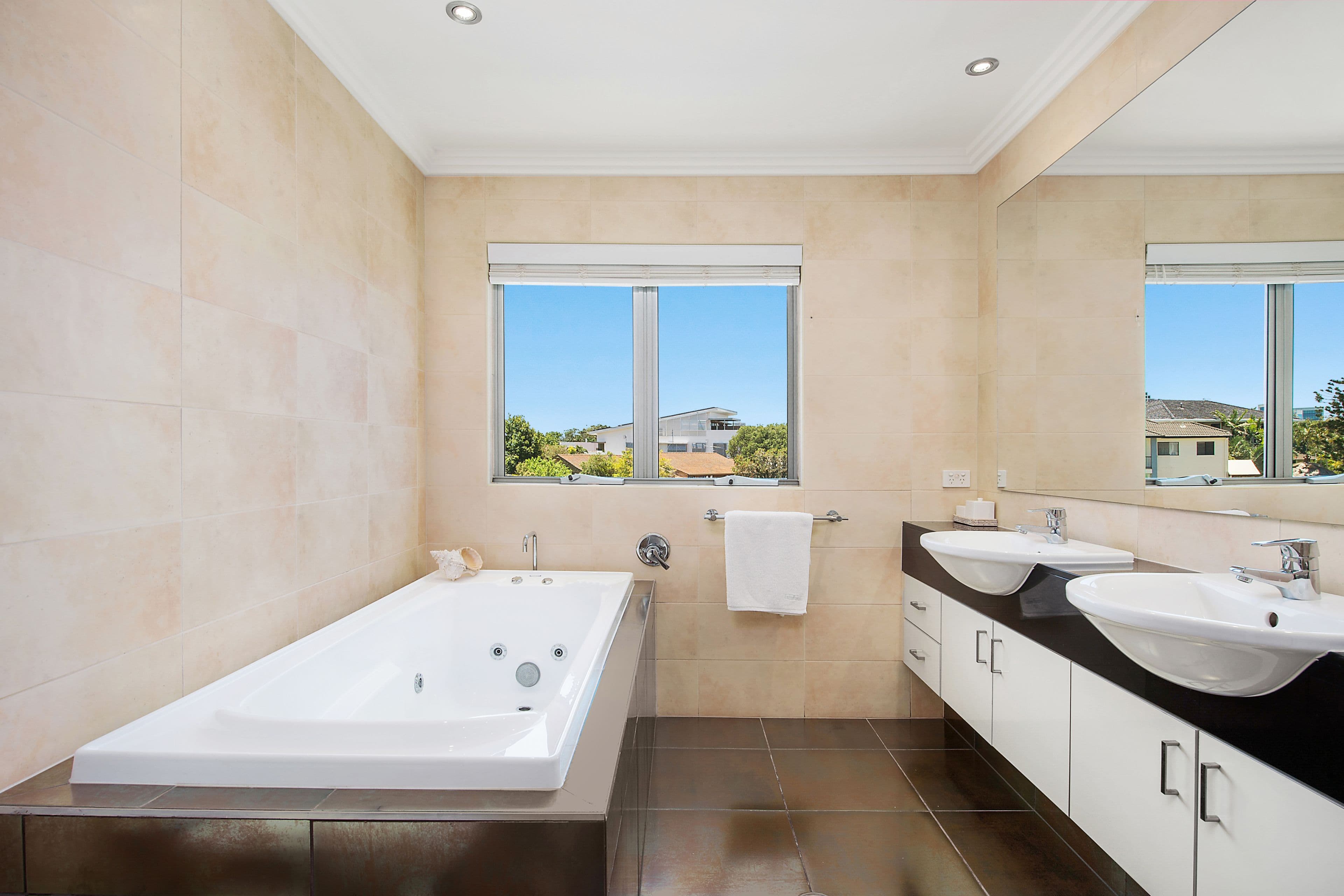 10 Pisa Court, Surfers Paradise QLD 4217, Surfers Paradise - Thumbnail 8