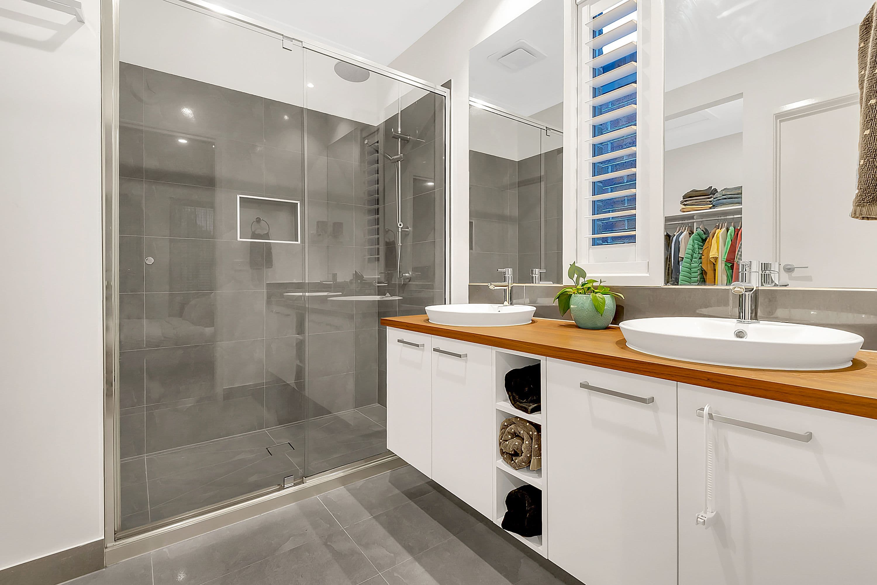 8 Riegelhuth Street, Craigieburn VIC 3064, Craigieburn - Thumbnail 3