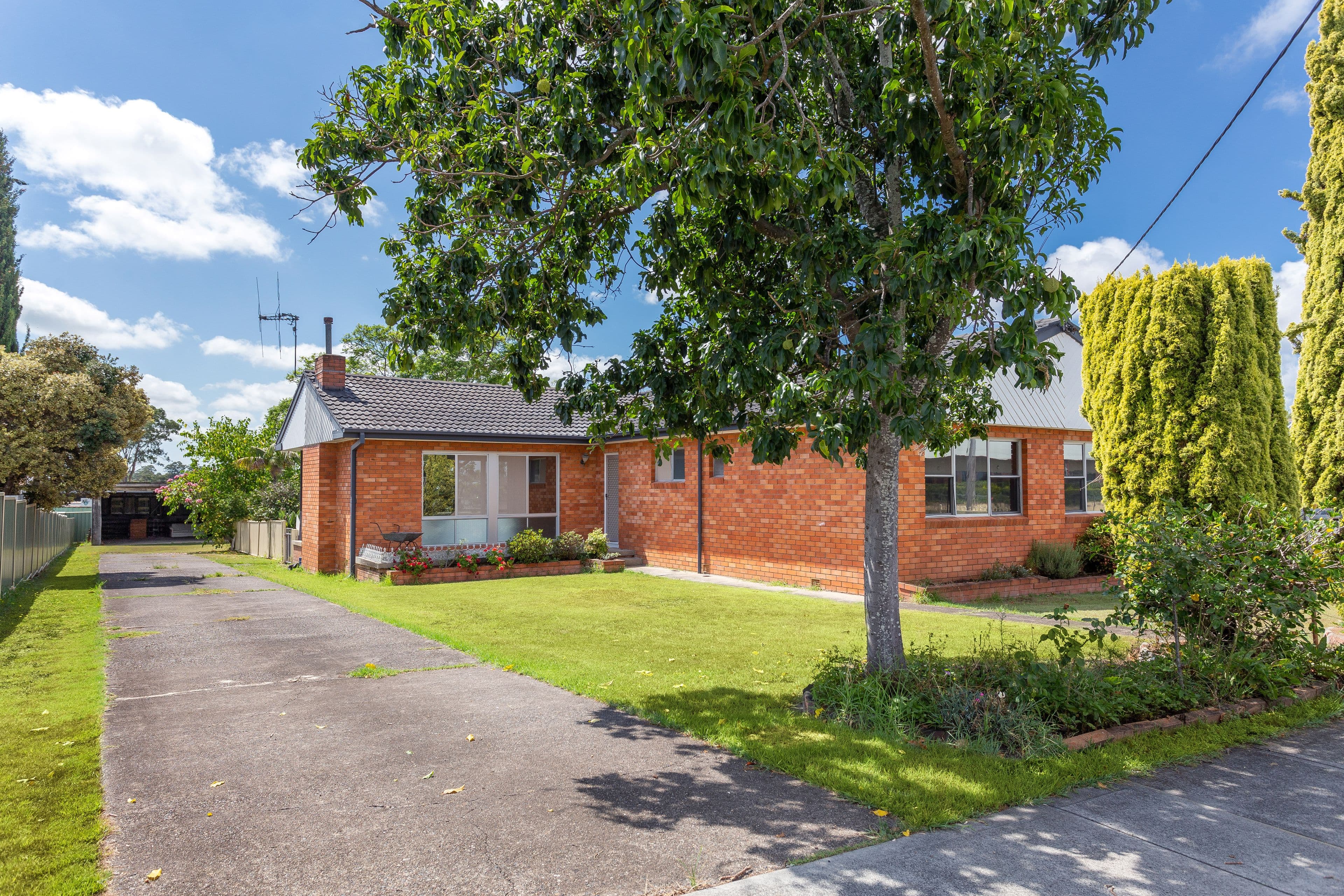 9 St Vincent Street, Taree - Image 1