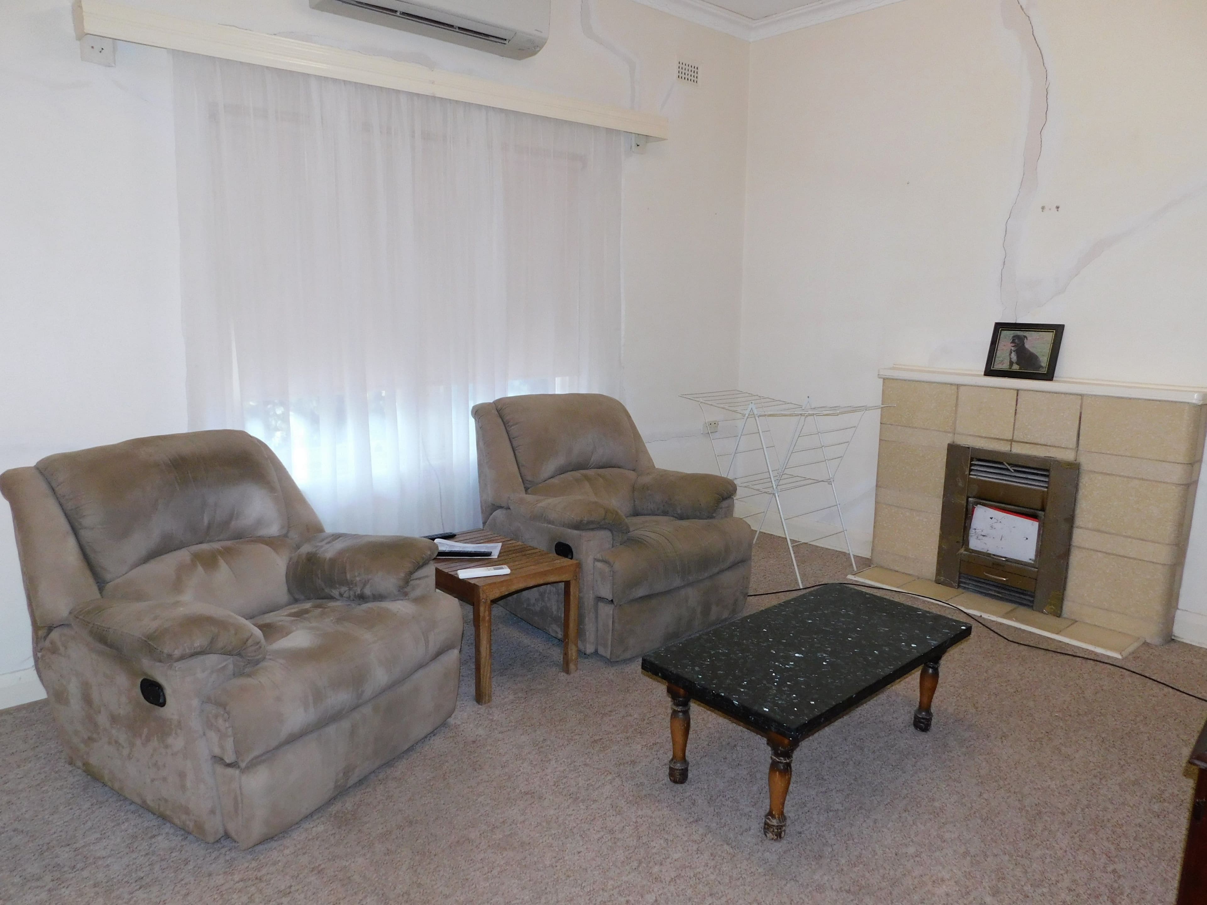 41 DeCourcey Street, Bordertown SA 5268, Bordertown - Thumbnail 2