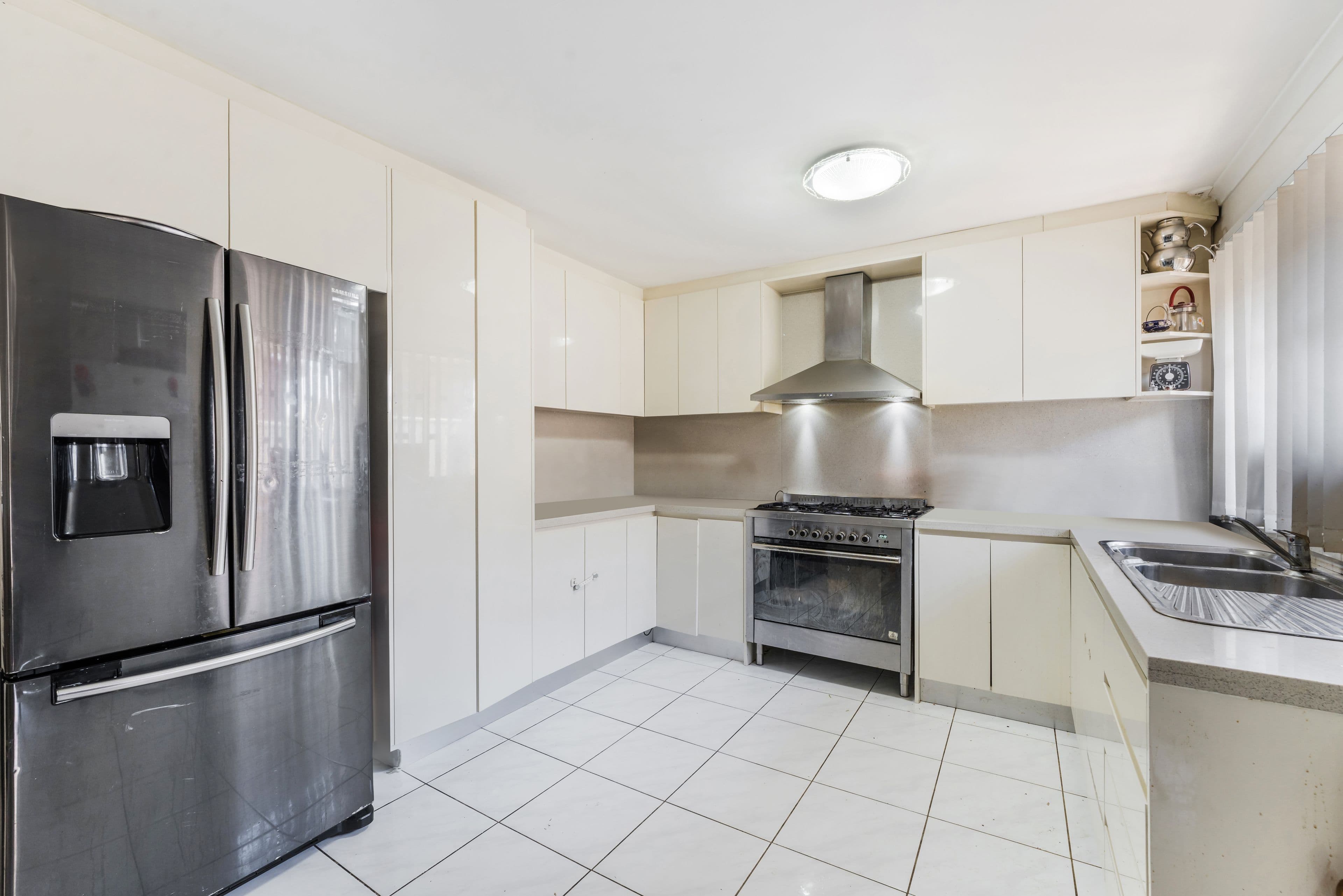 105 St Johns Road, Green Valley NSW 2168, Green Valley - Thumbnail 4