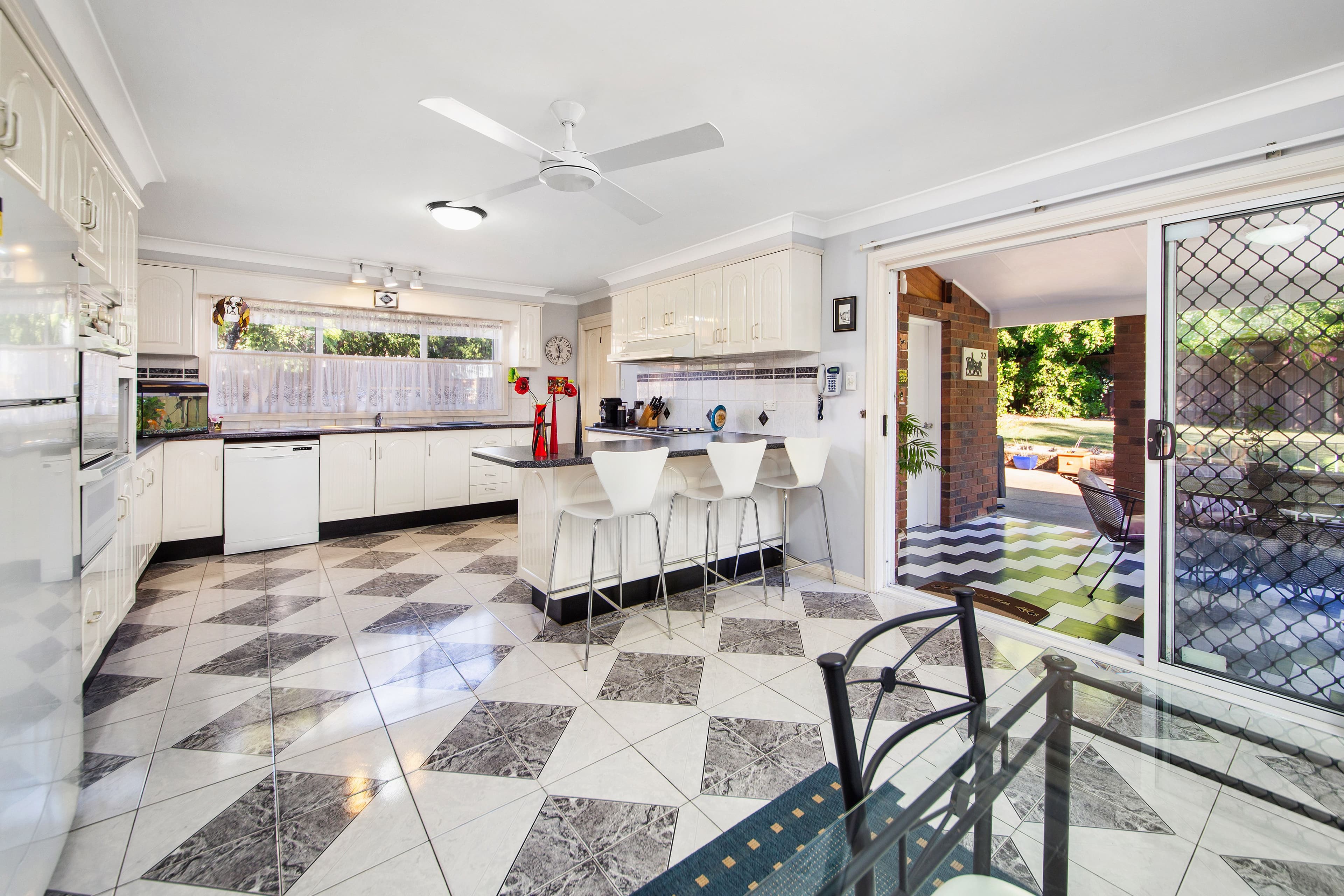 33 Mariner Road, Illawong NSW 2234, Illawong - Thumbnail 3