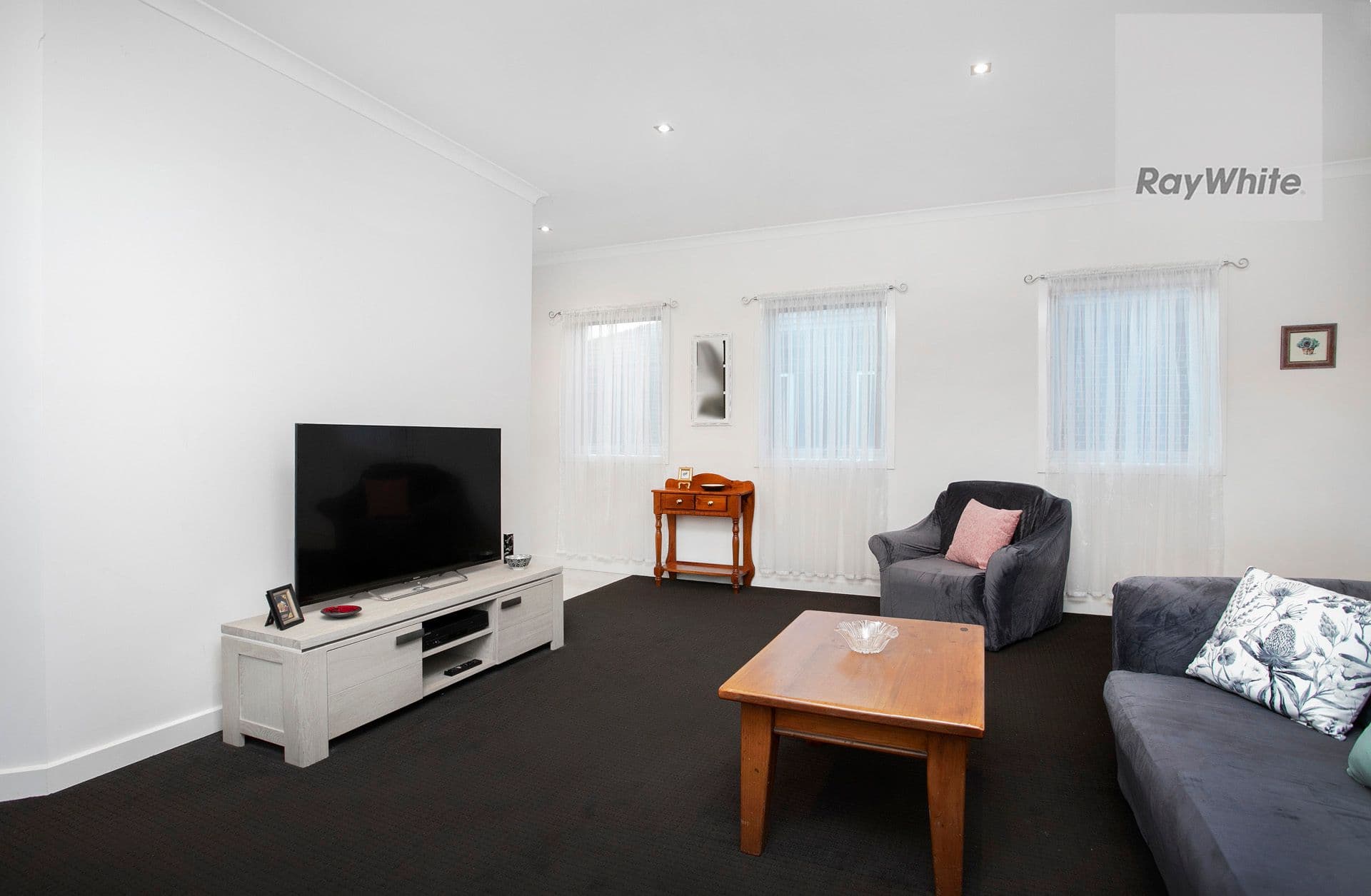 8 Birch Avenue, Tullamarine VIC 3043, Tullamarine - Thumbnail 3