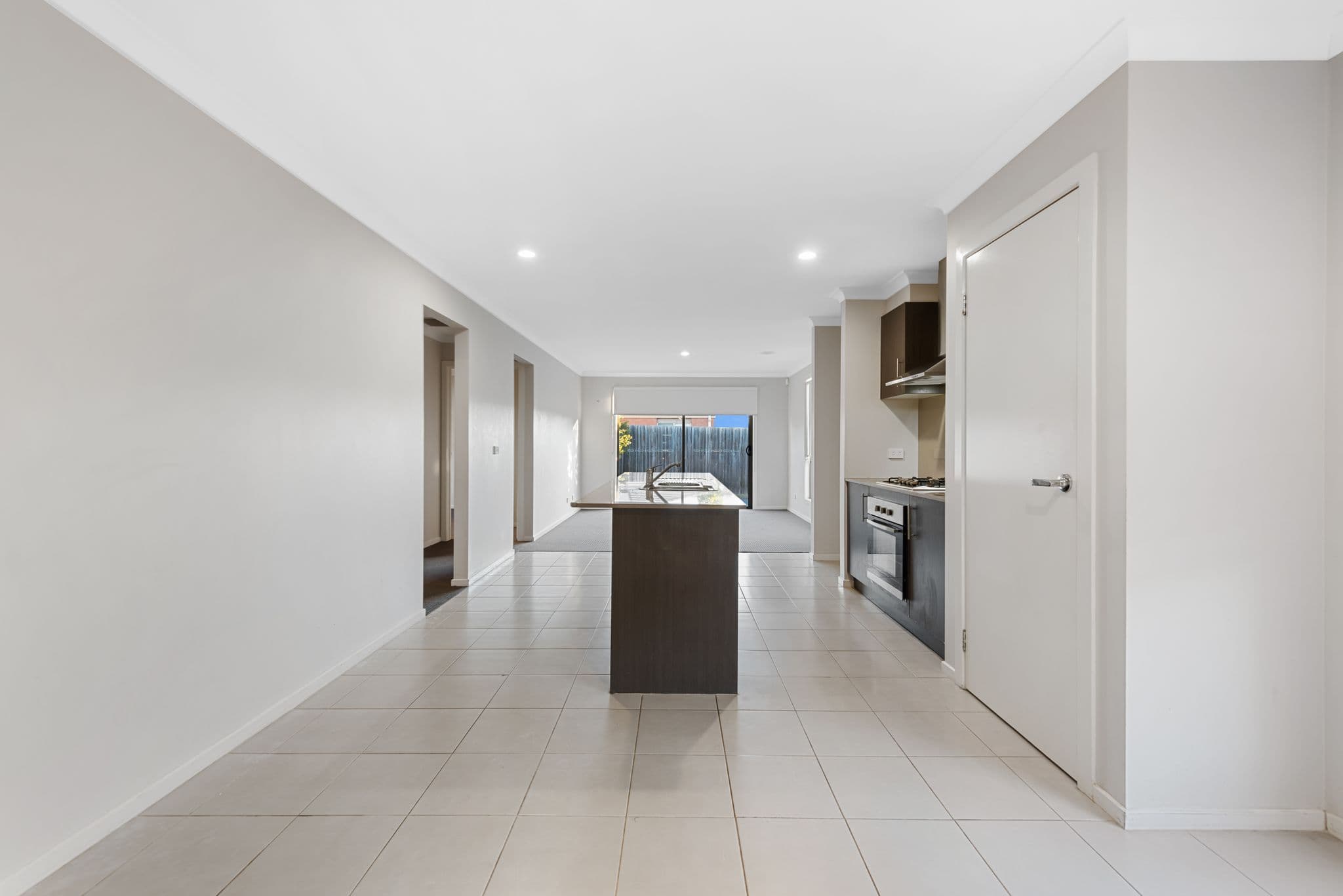 10 Landscape Drive, Truganina VIC 3029, Truganina - Thumbnail 4