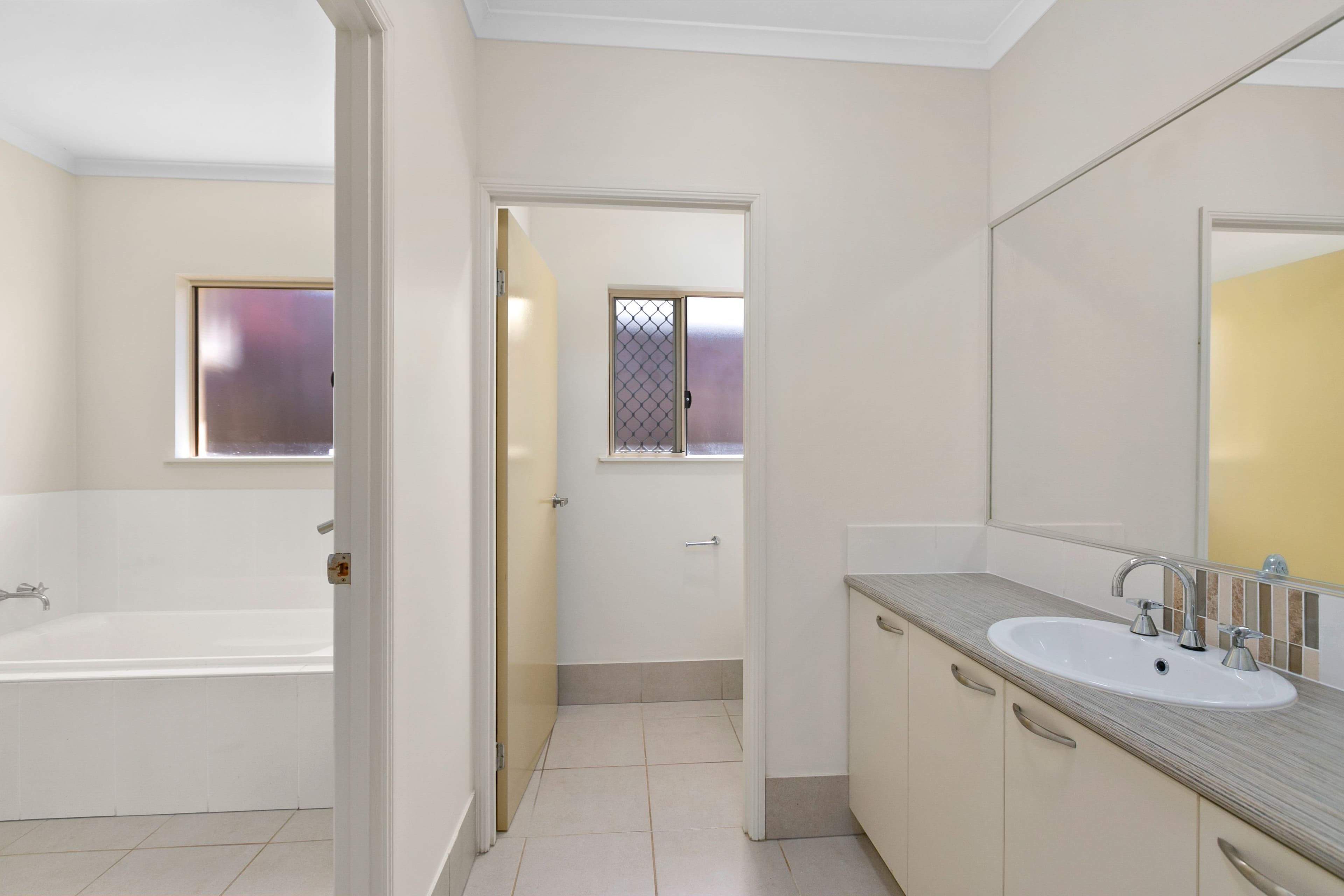 27 Barringtonia Street, Mount Sheridan QLD 4868, Mount Sheridan - Thumbnail 3