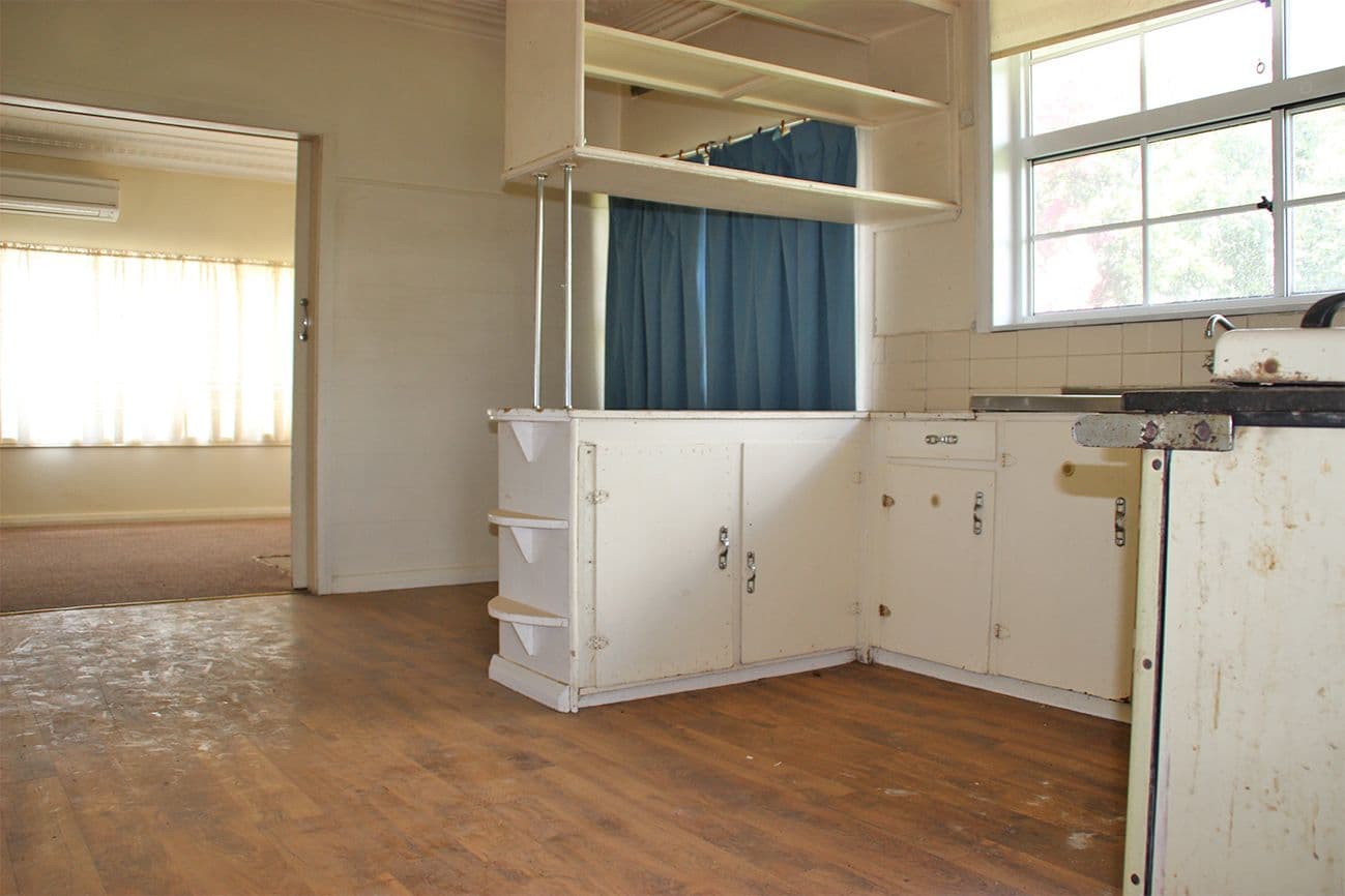 10 CHARLES Street, Coonabarabran NSW 2357, Coonabarabran - Thumbnail 4