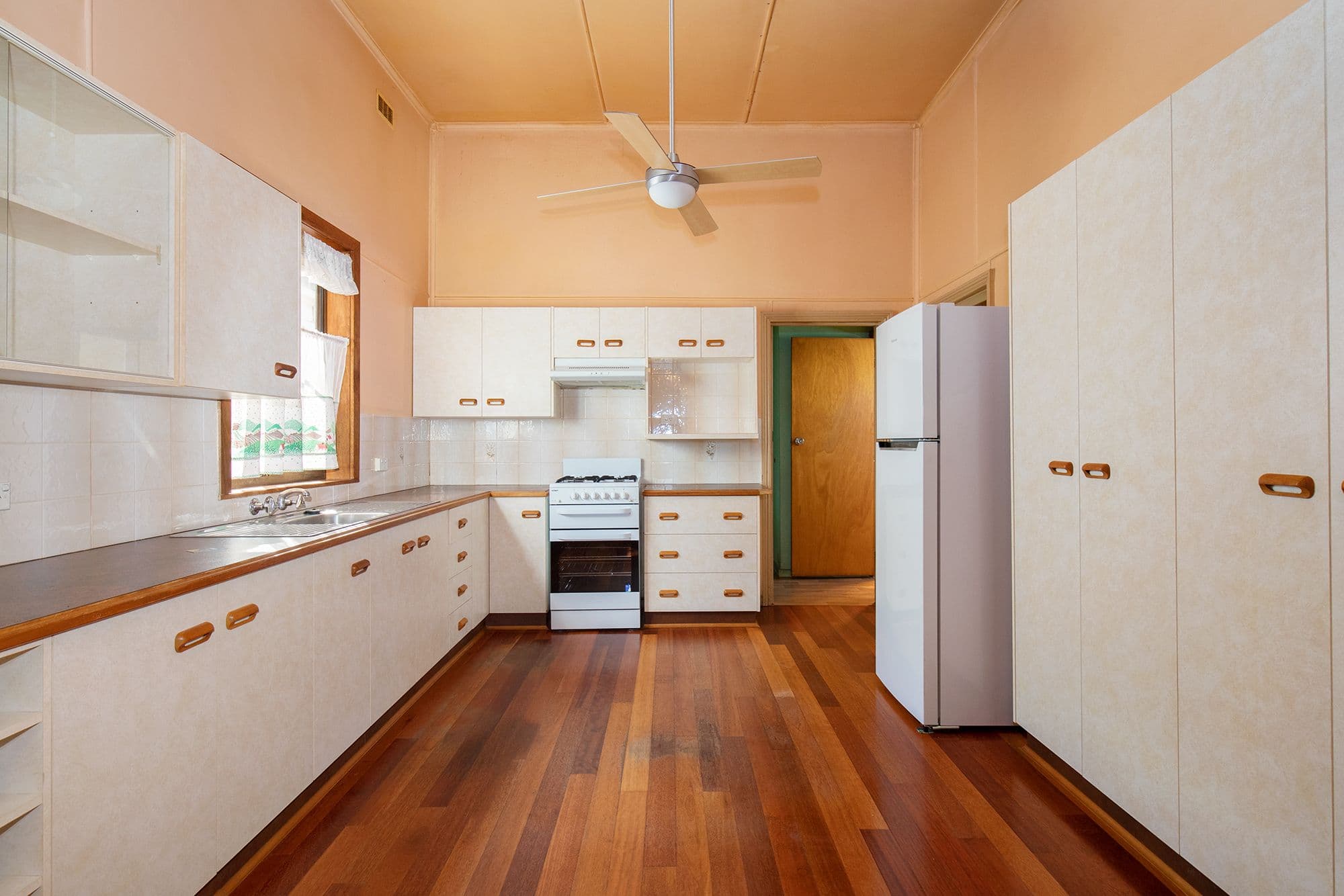 16 Buchanan Street, Hamilton NSW 2303, Hamilton - Thumbnail 2