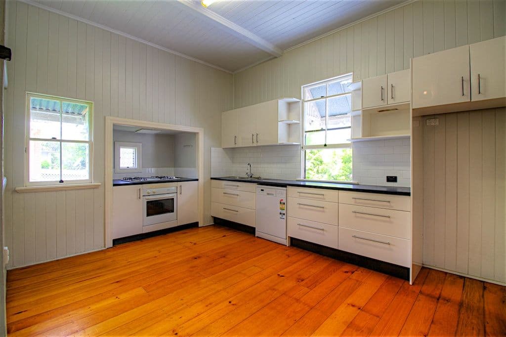 220 Warwick Road, Churchill QLD 4305, Churchill - Thumbnail 3