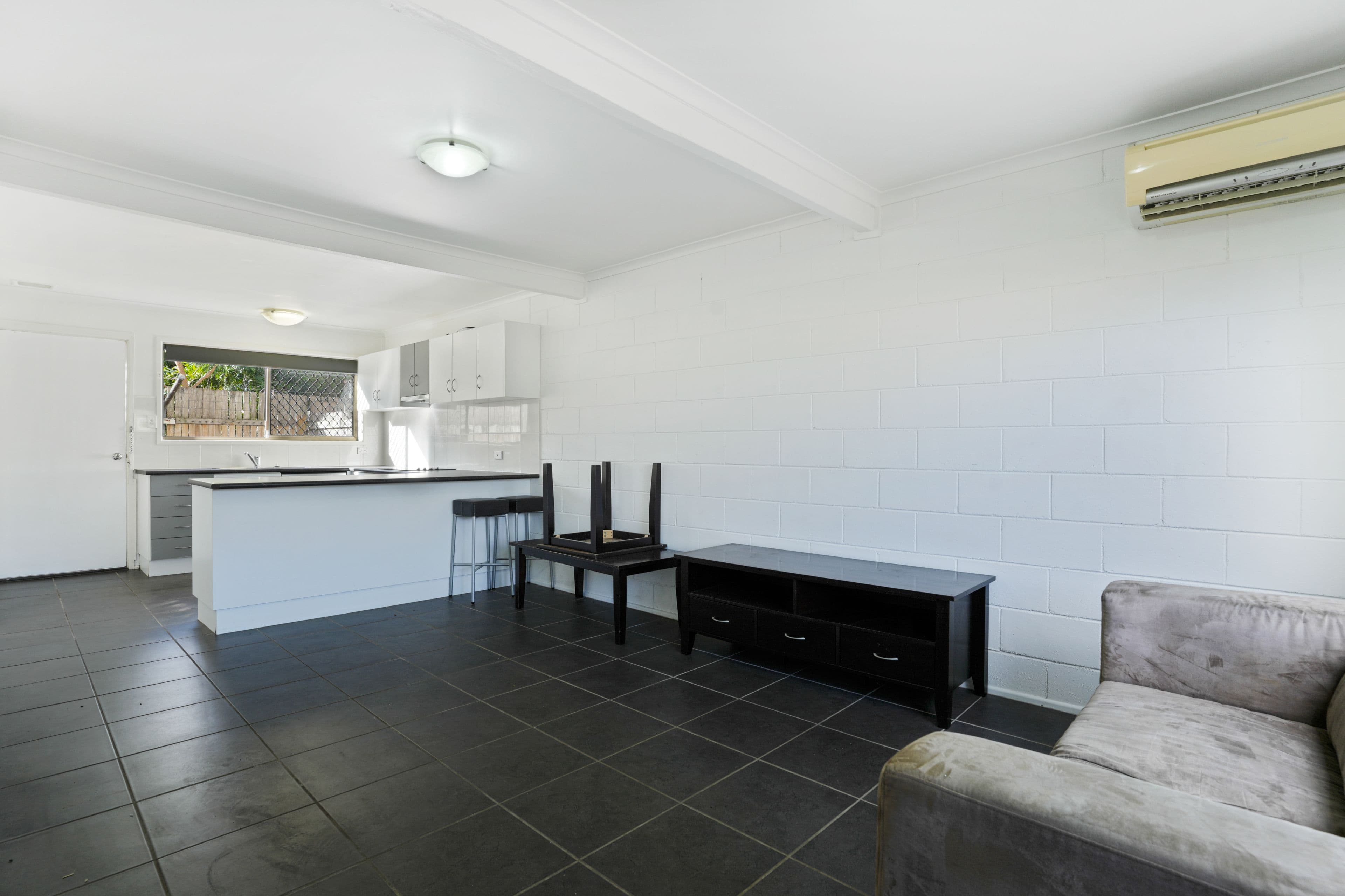 2/68 Ann Street, South Gladstone QLD 4680, South Gladstone - Thumbnail 4