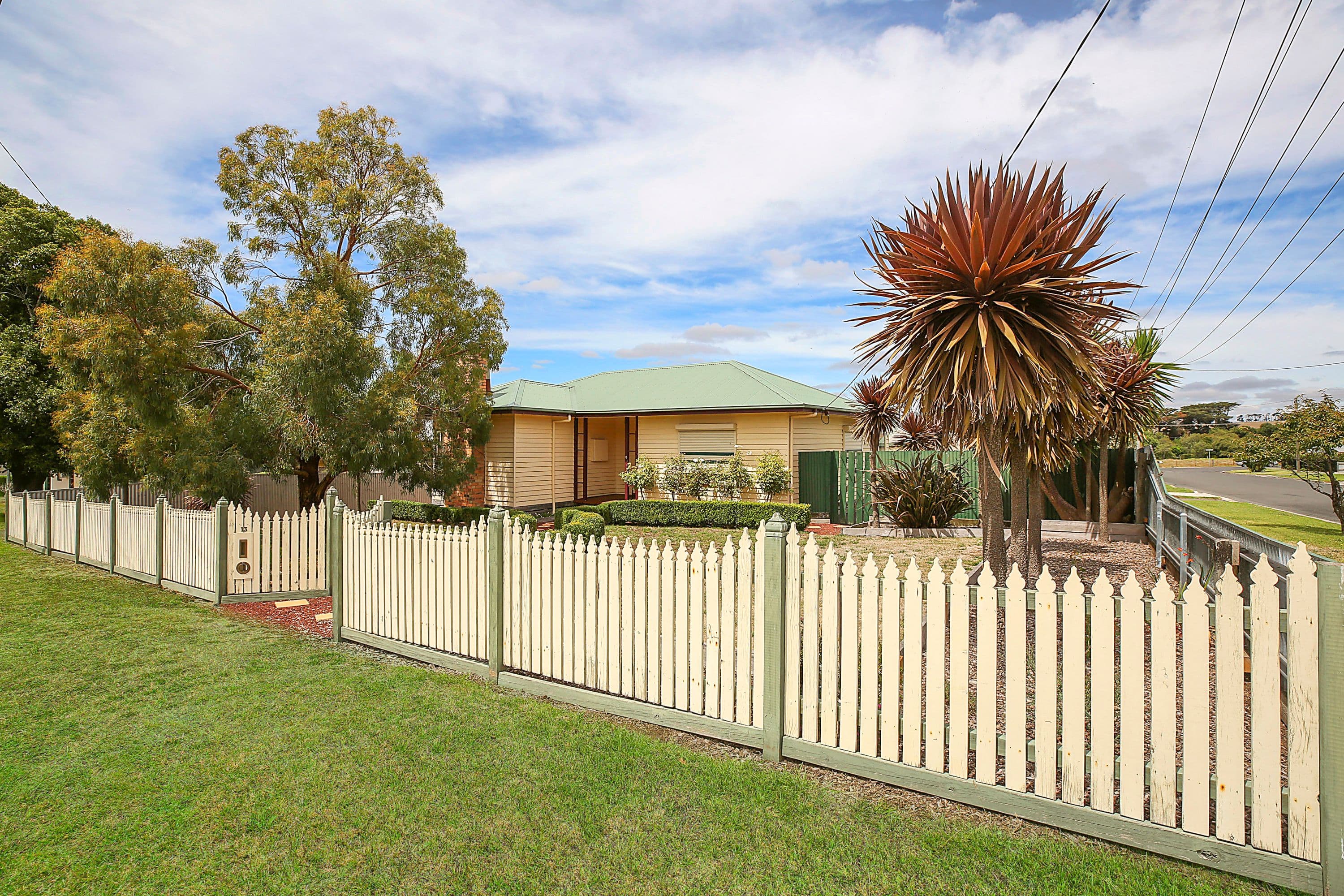 13 Shaw Street, Camperdown VIC 3260, Camperdown - Thumbnail 2
