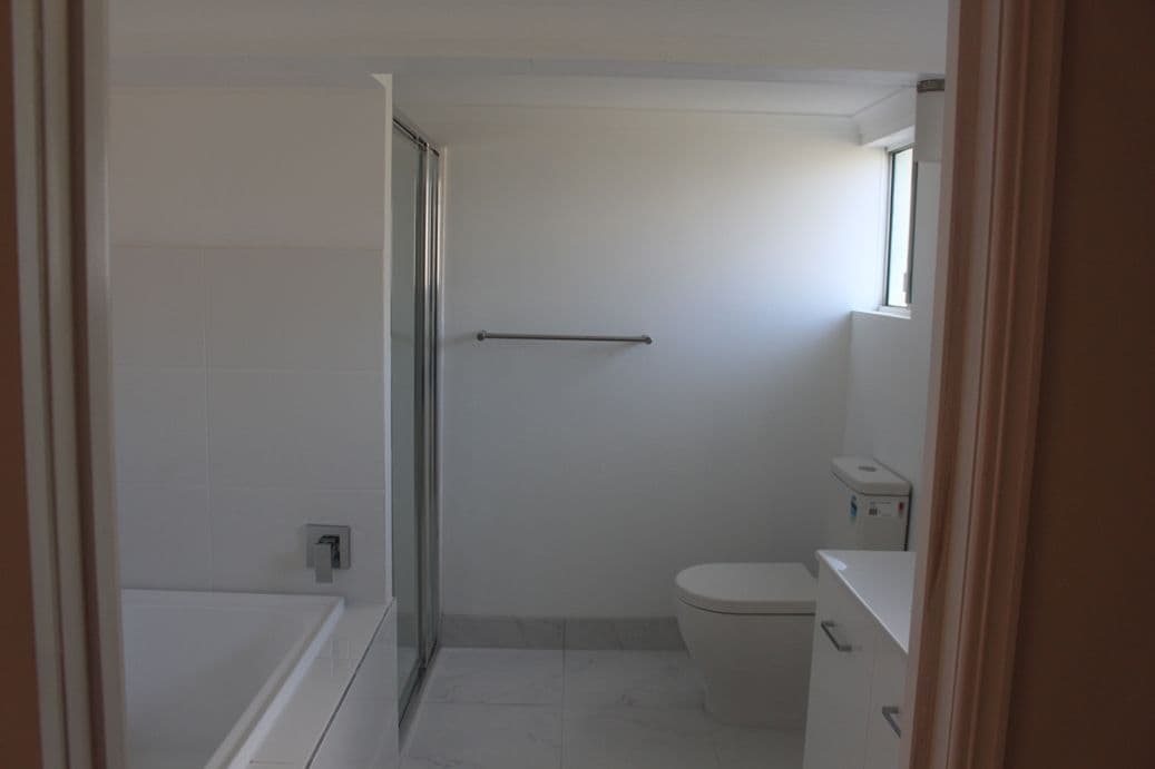 13 Yukana Street, Boyne Island QLD 4680, Boyne Island - Thumbnail 6