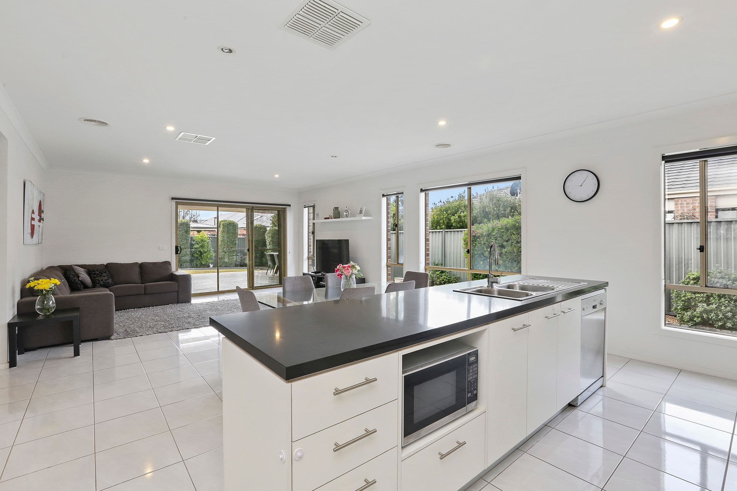 180 Canterbury Road West, Lara VIC 3212, Lara - Thumbnail 4