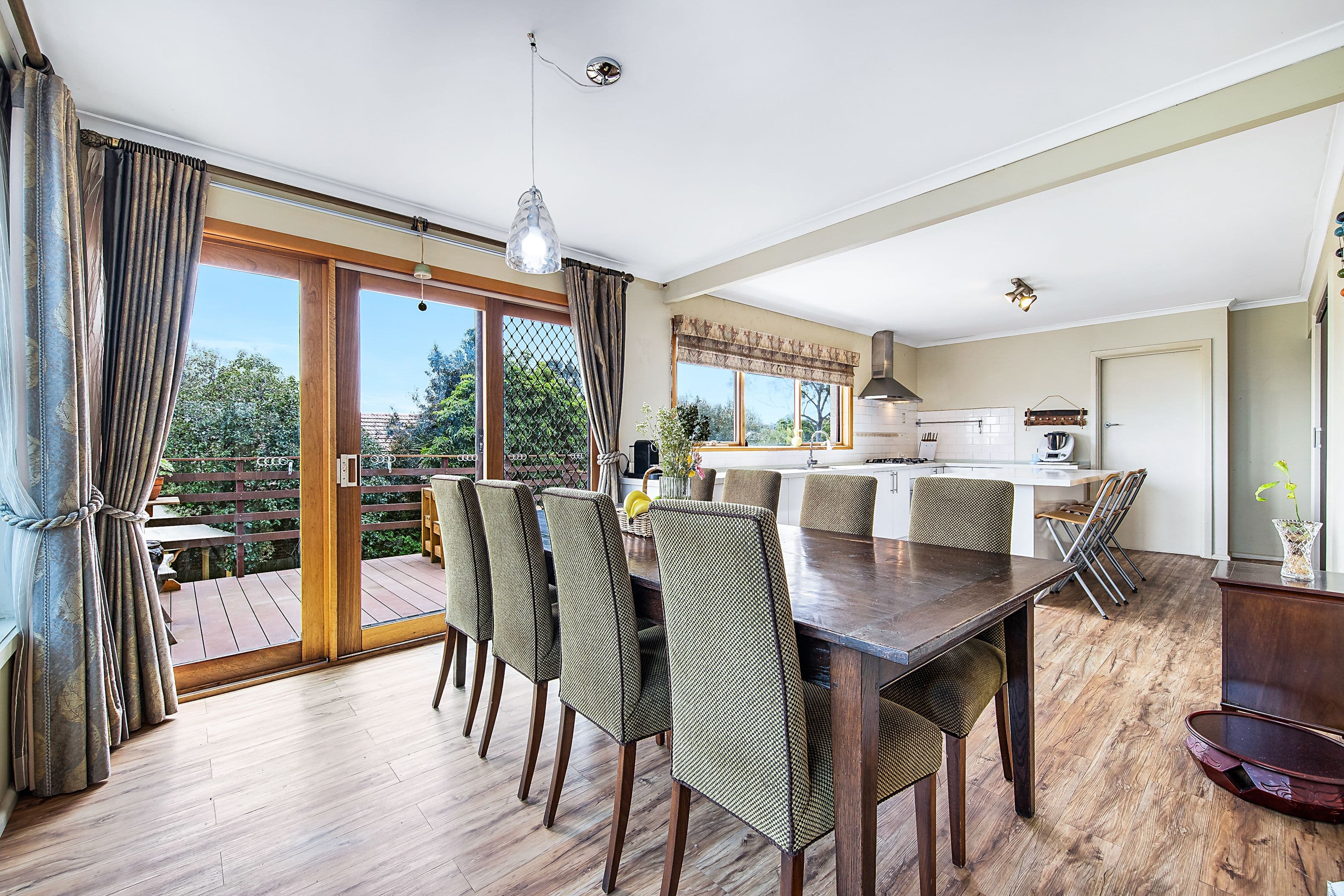 49 Essex Road, Mount Waverley VIC 3149, Mount Waverley - Thumbnail 5