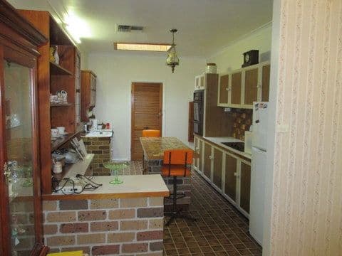62 Cunningham Street, URANGAN QLD 4655, Urangan - Thumbnail 6