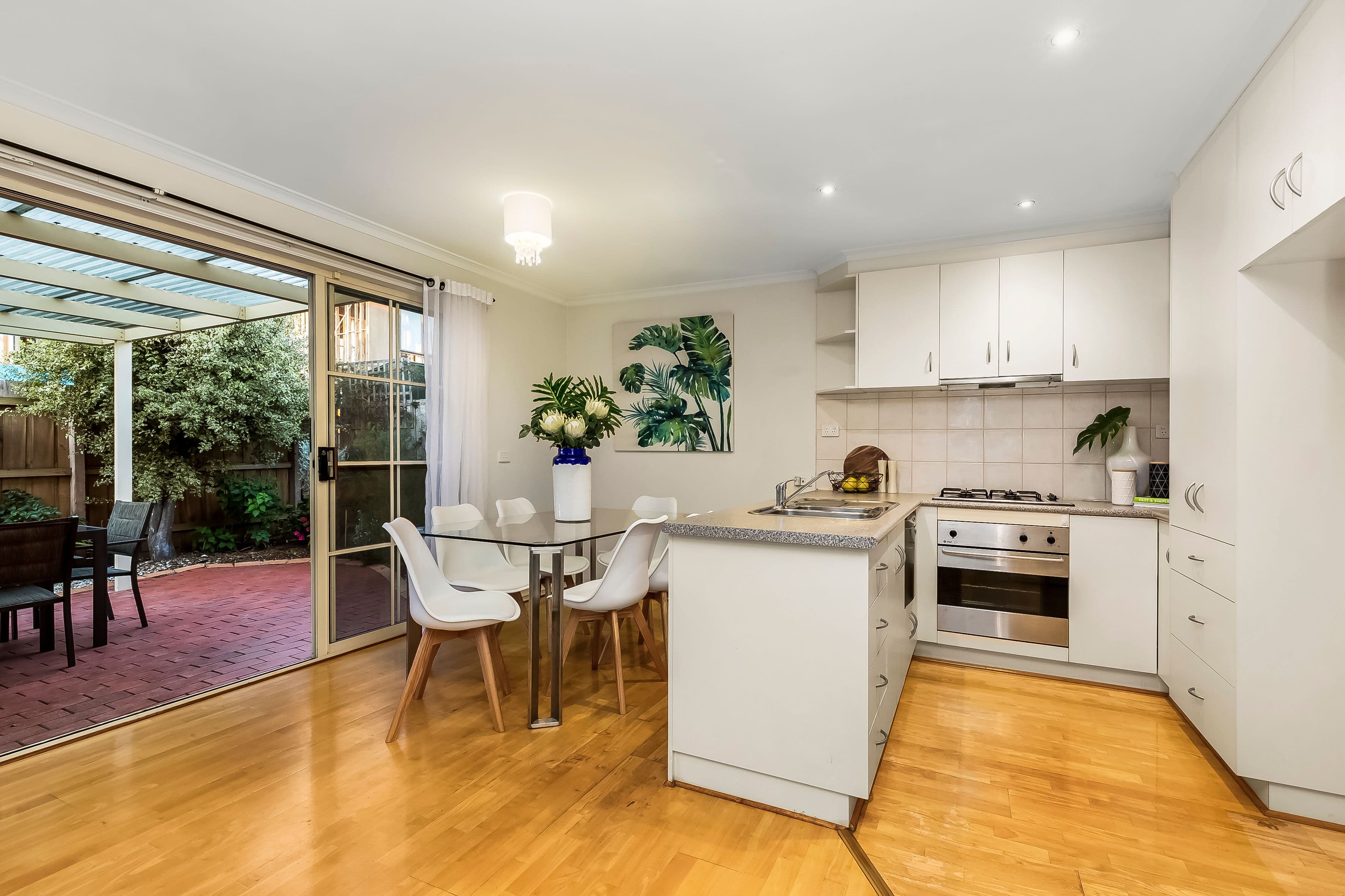 17 Woolert Street, Ashwood VIC 3147, Ashwood - Thumbnail 2