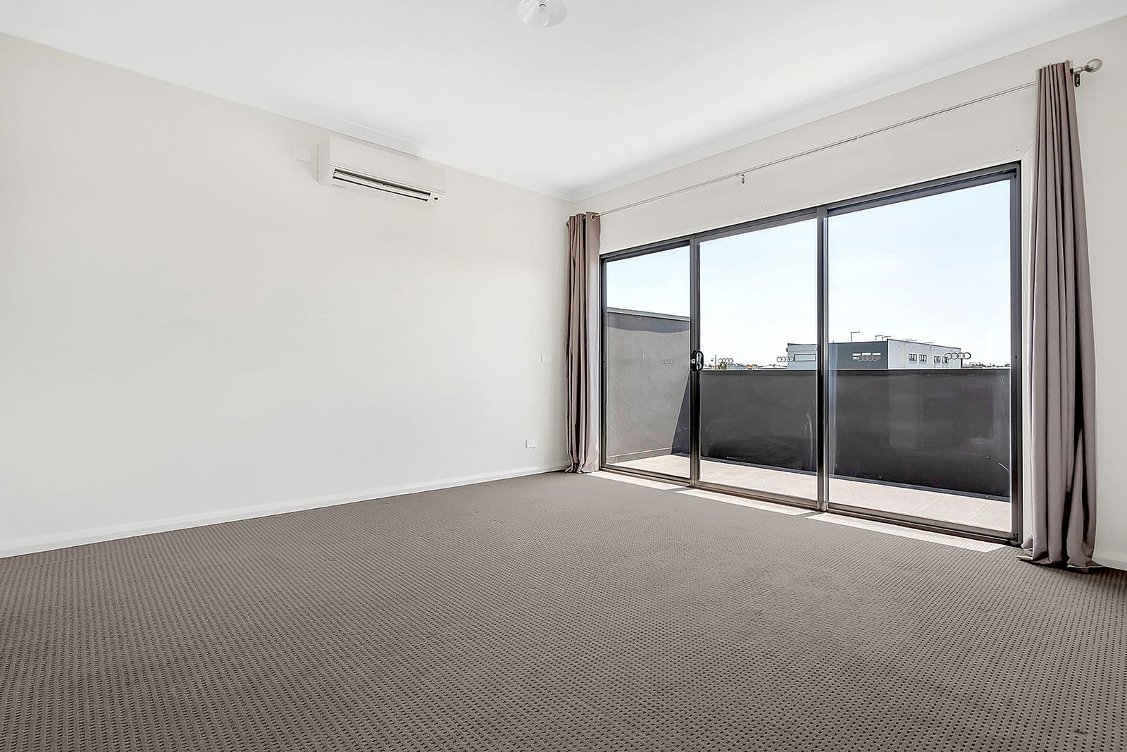 7 Cohen Walk, Craigieburn VIC 3064, Craigieburn - Thumbnail 7