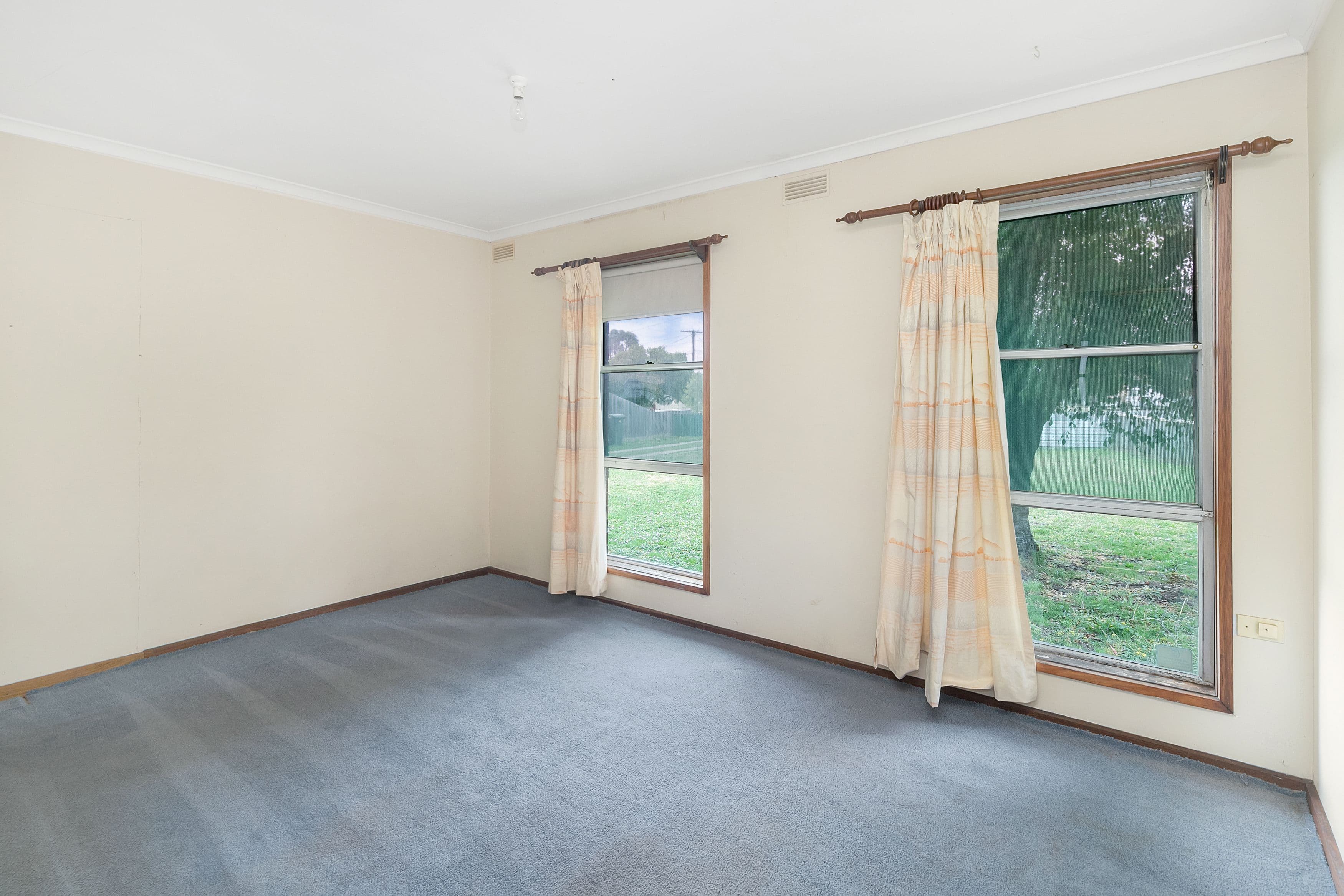38 Erica Street, Wendouree VIC 3355, Wendouree - Thumbnail 5