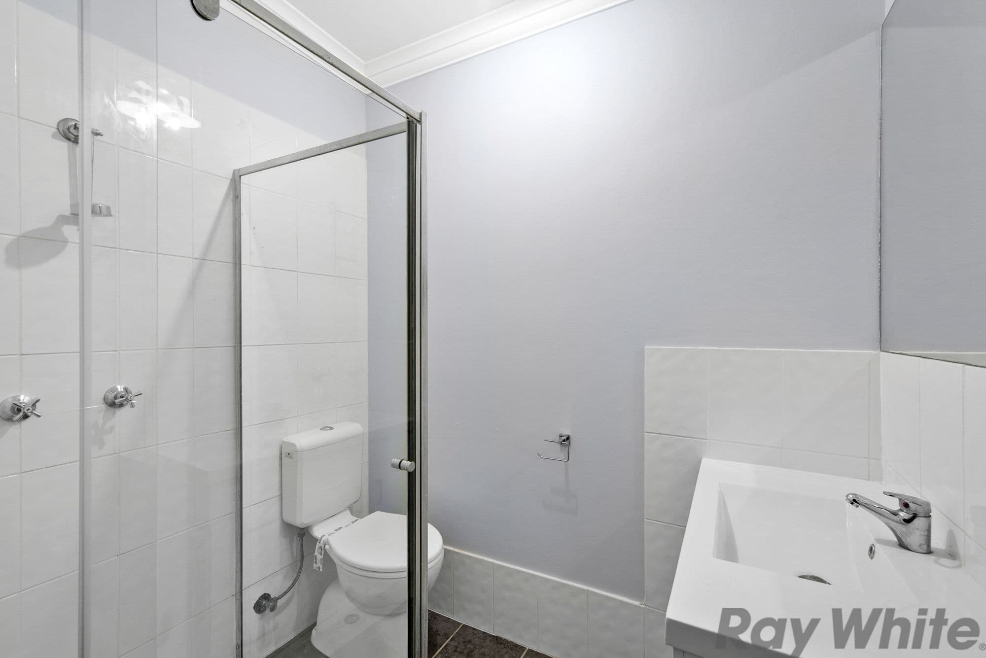 33 Endeavour Street, Deception Bay QLD 4508, Deception Bay - Thumbnail 3