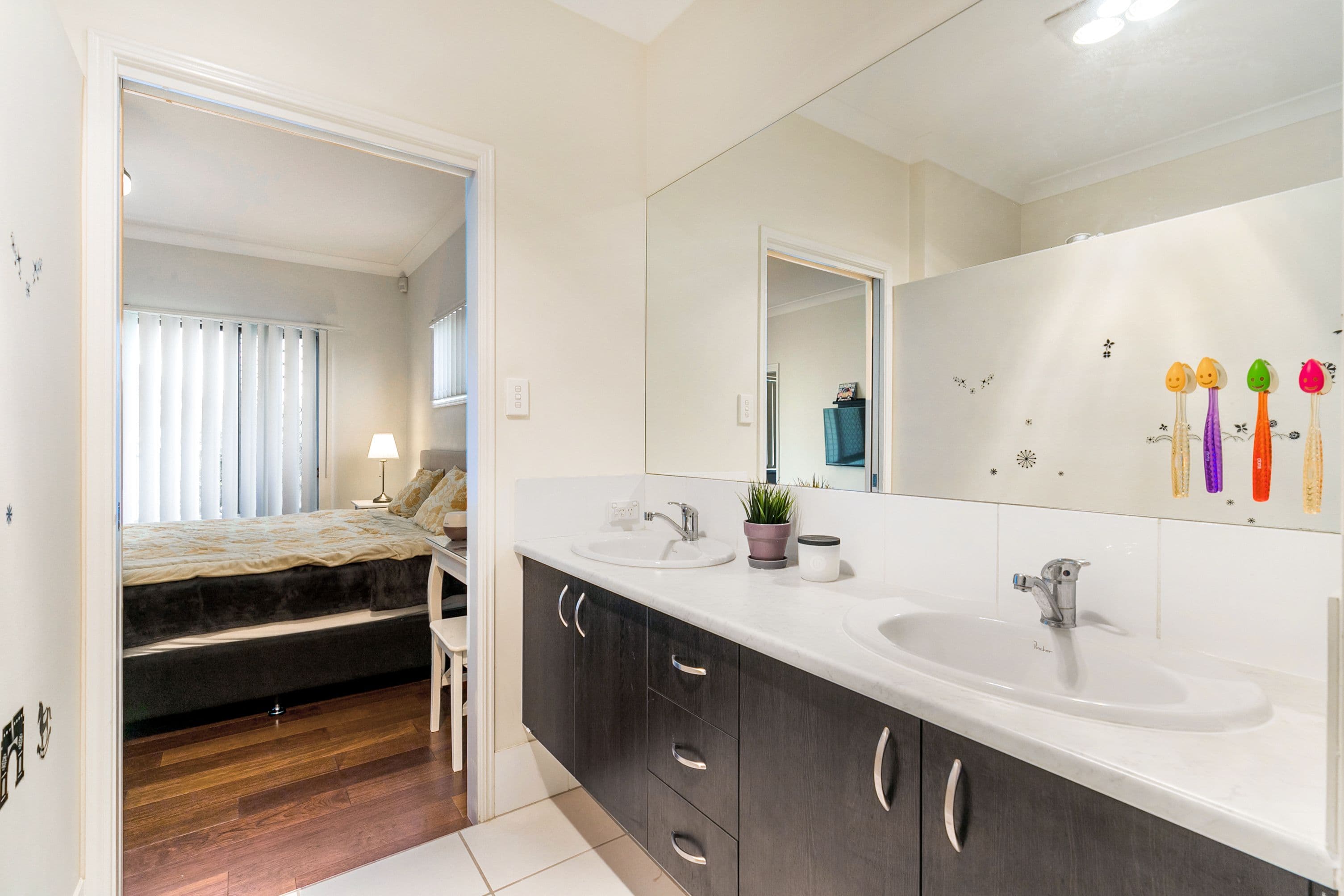224 Oxley Road, Graceville QLD 4075, Graceville - Thumbnail 7