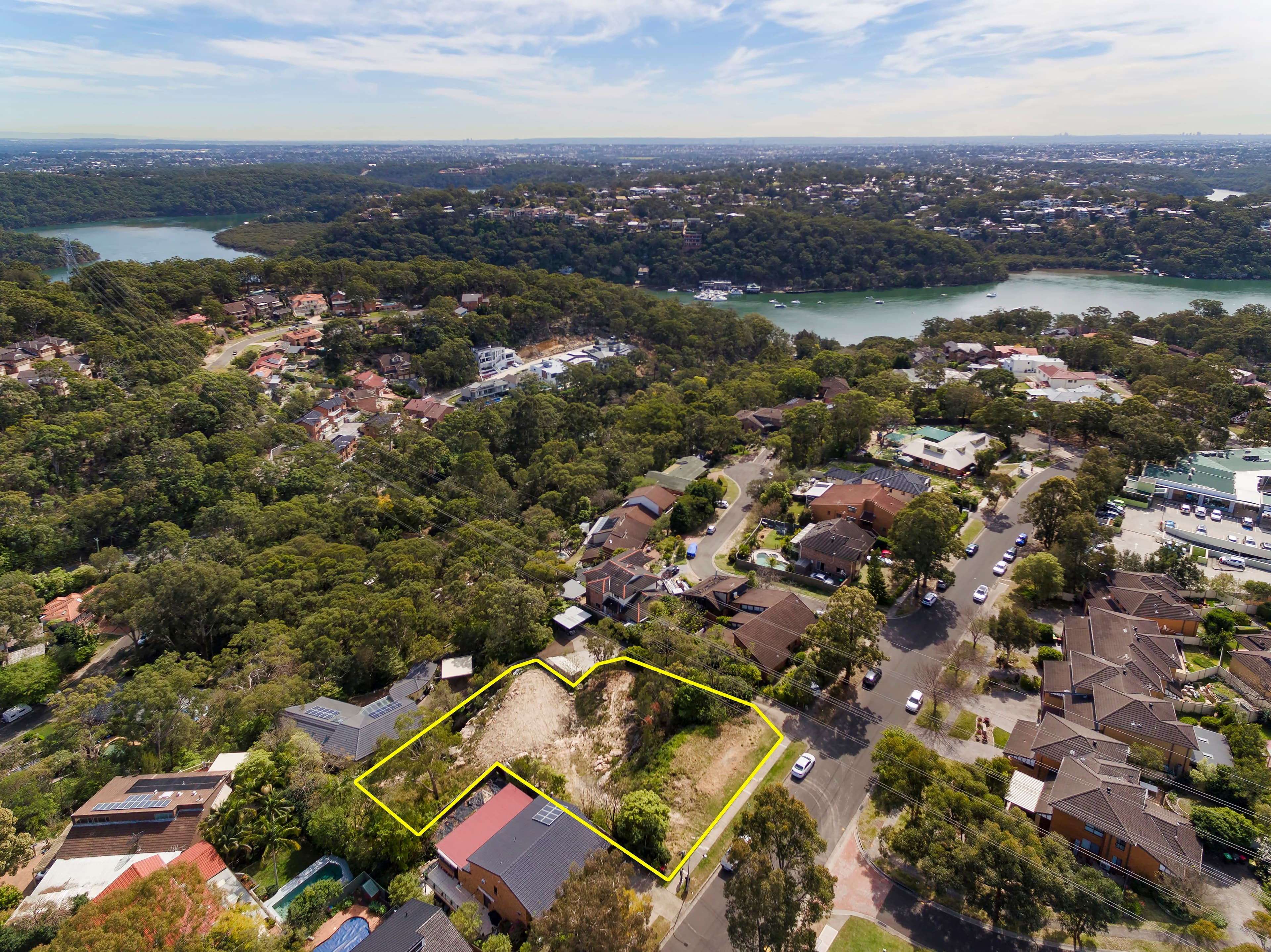 42 Hobart Place, Illawong NSW 2234, Illawong - Image 1