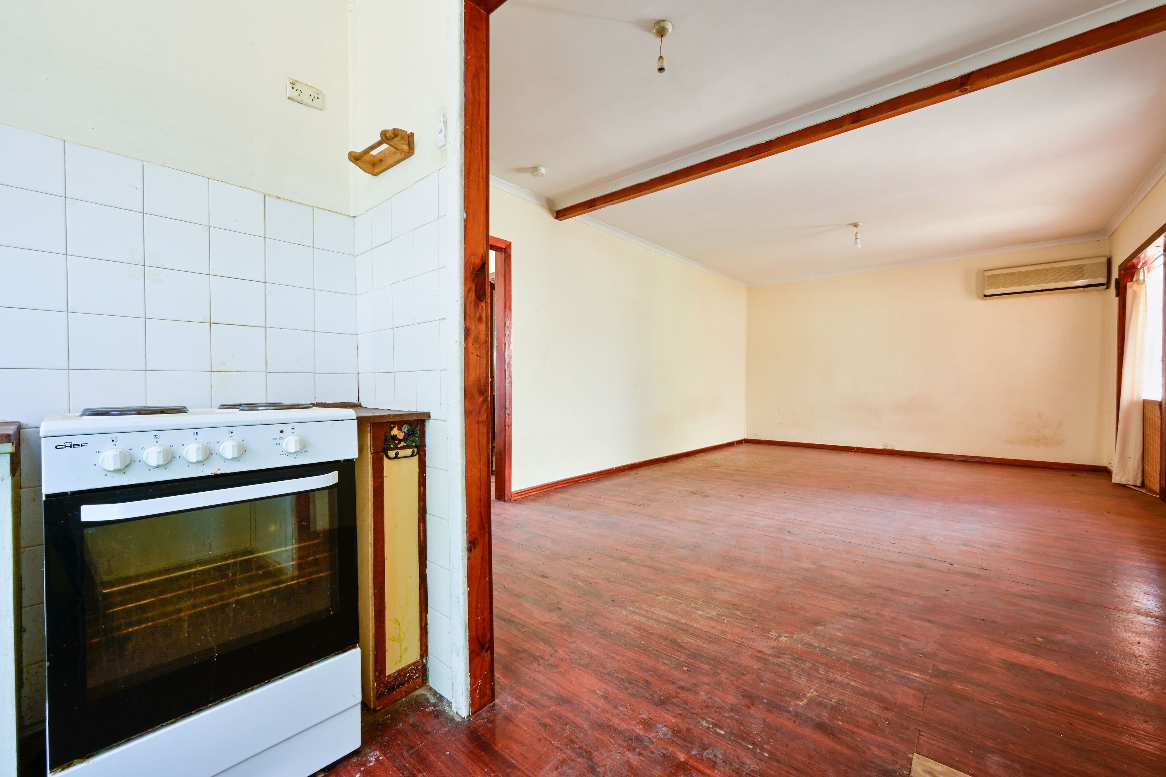 5 Perkins Street, Whyalla Stuart SA 5608, Whyalla Stuart - Thumbnail 4