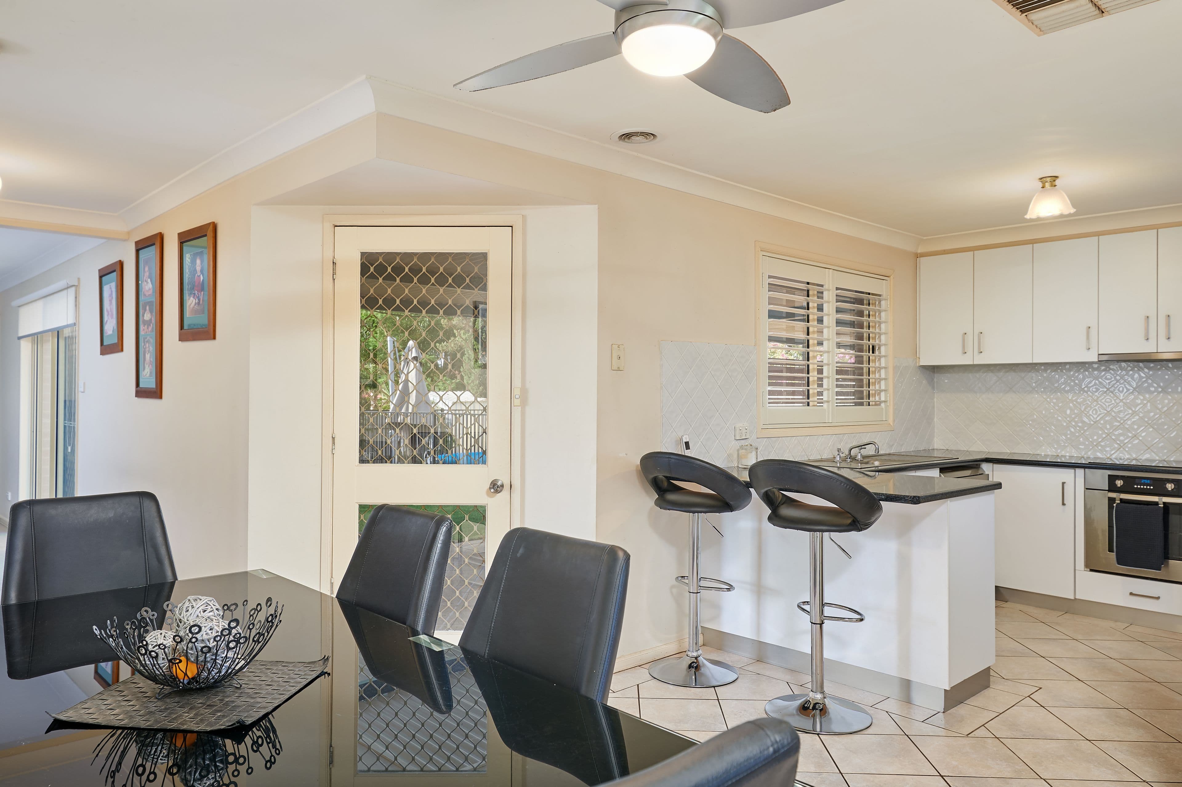 11 Kaldari Crescent, Glenfield Park - Thumbnail 4